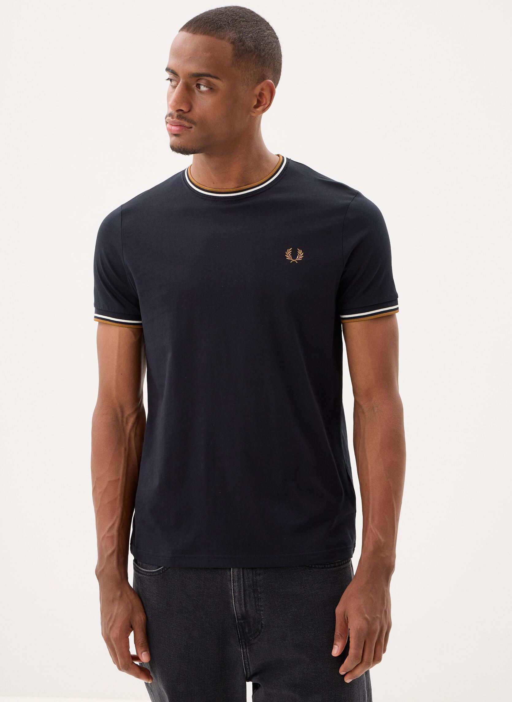 Tee-shirts Twin Tipped T-Shirt homme noir Fred Perry Tee-shirts Twin Tipped T-Shirt homme noir BLACK