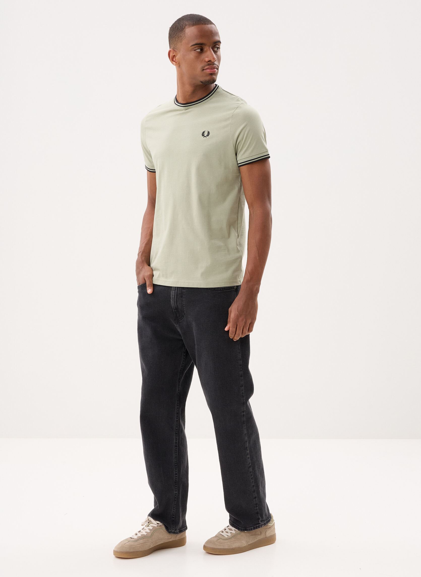 Magliette Twin Tipped T-Shirt uomo beige Fred Perry Magliette Twin Tipped T-Shirt uomo beige SEAGRASS/BLACK