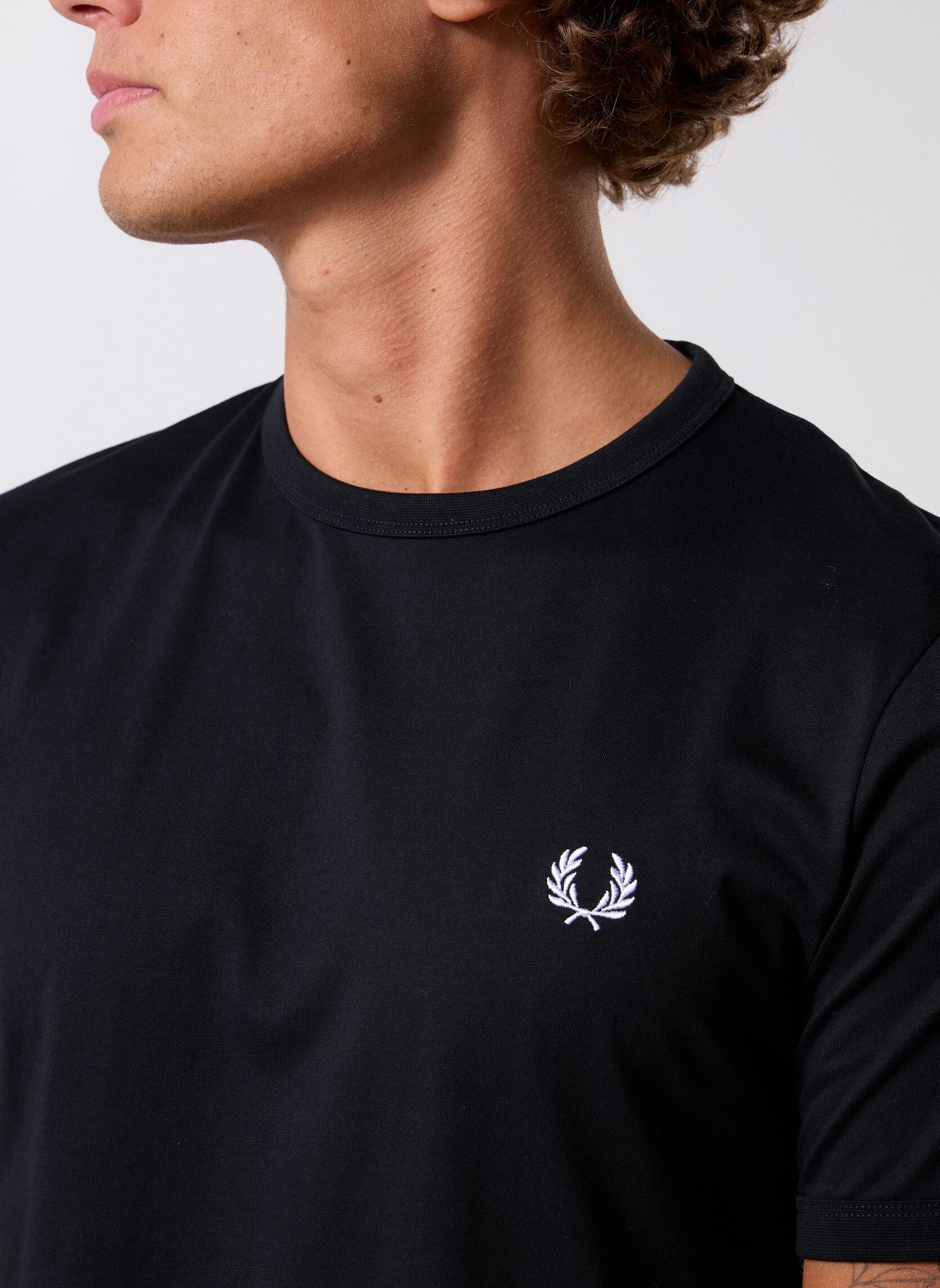 Tee-shirts Ringer T-Shirt homme noir Fred Perry Tee-shirts Ringer T-Shirt homme noir BLACK
