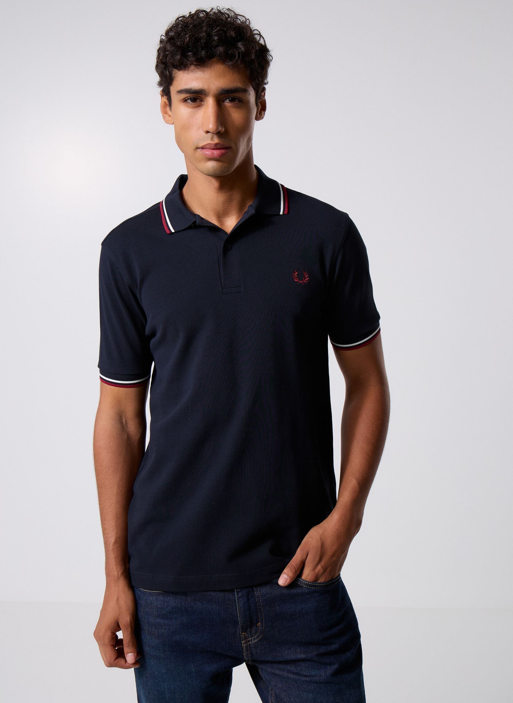 Polos Twin Tipped Fred Perry Shirt homme bleu Fred Perry Polos Twin Tipped Fred Perry Shirt homme bleu NVY/SWHT/BNTRED