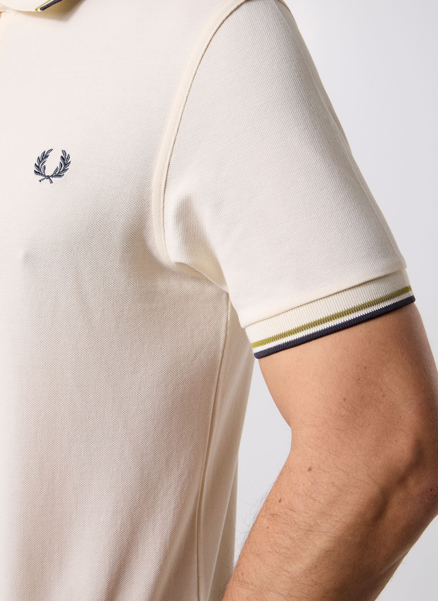 Polos Twin Tipped Fred Perry Shirt homme blanc Fred Perry Polos Twin Tipped Fred Perry Shirt homme blanc ECR/TBYLLW/ANCGY