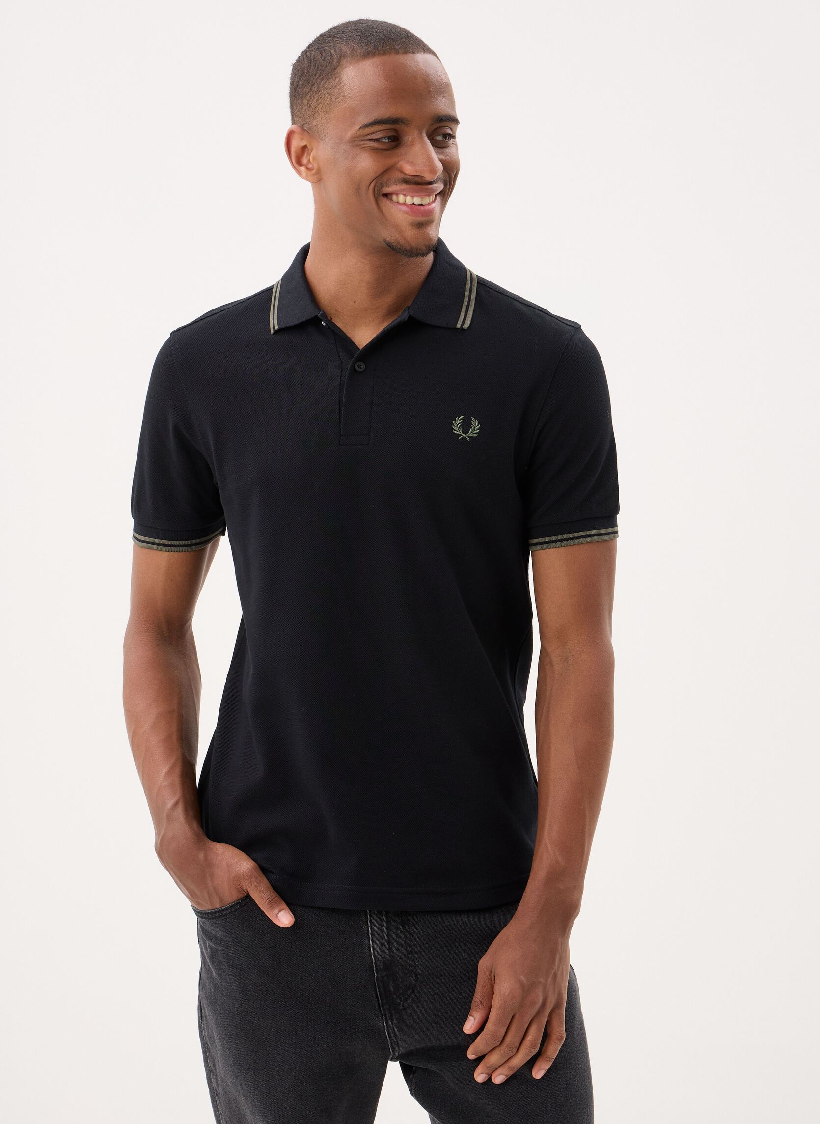 Polos Twin Tipped Fred Perry Shirt homme noir Fred Perry Polos Twin Tipped Fred Perry Shirt homme noir BLACK/FIELDGREEN