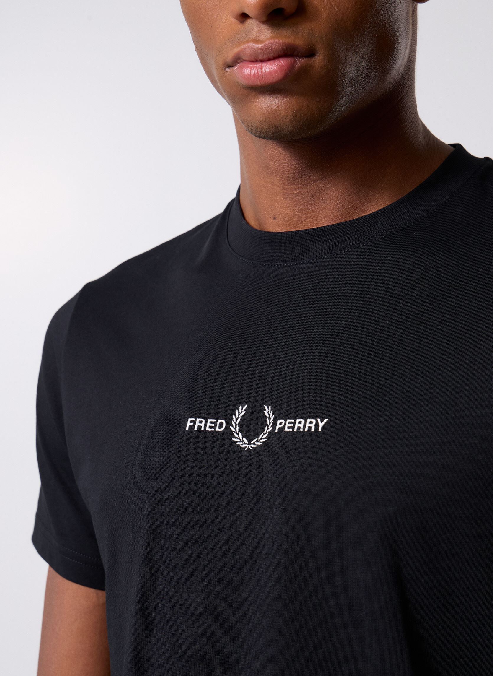 Tee-shirts Embroidered T-Shirt homme noir Fred Perry Tee-shirts Embroidered T-Shirt homme noir BLACK