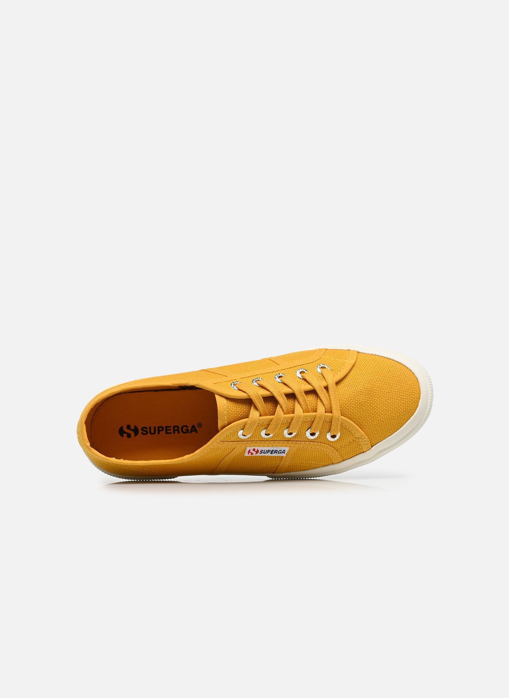 Baskets toile 2750 Cotu Classic Coton femme jaune Superga Baskets toile 2750 Cotu Classic Coton femme jaune 966465 - S000010-AYS W