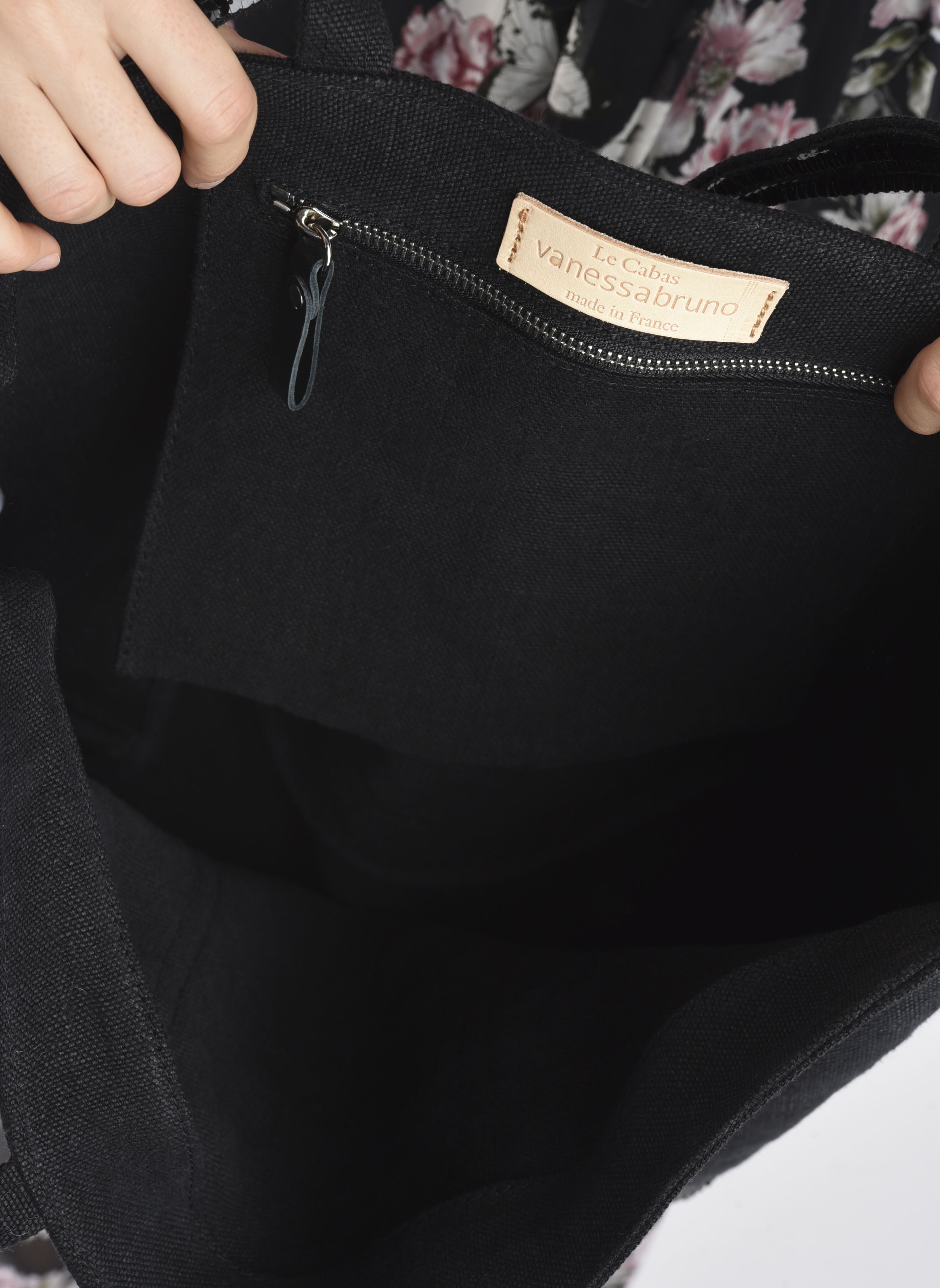 Cabas Cabas L Porte Epaule En Lin Et Paillette femme noir Vanessa Bruno Cabas Cabas L Porte Epaule En Lin Et Paillette femme noir NOIR