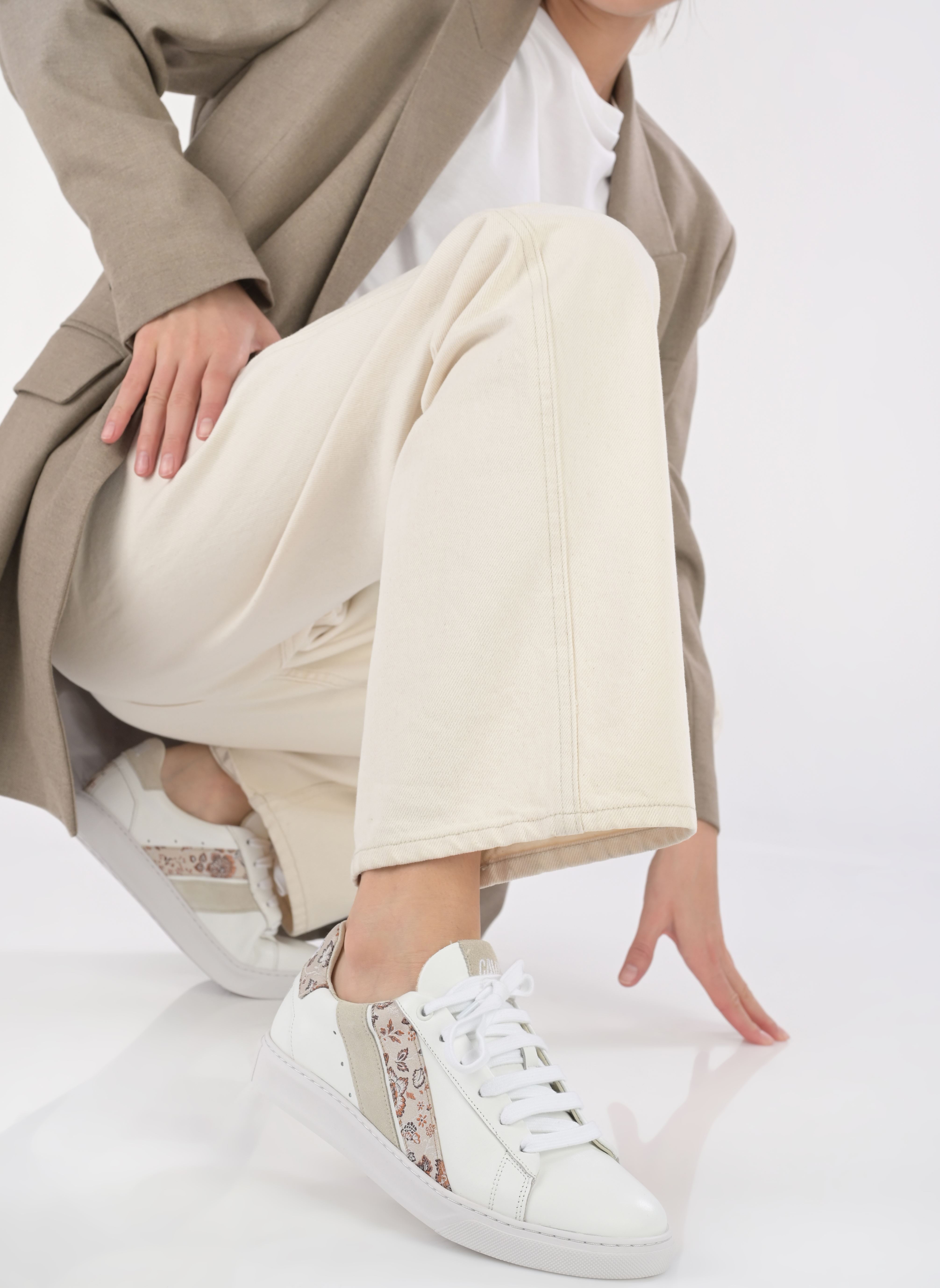 Lage sneakers Slash W dames wit Caval Lage sneakers Slash W dames wit Beige Floral