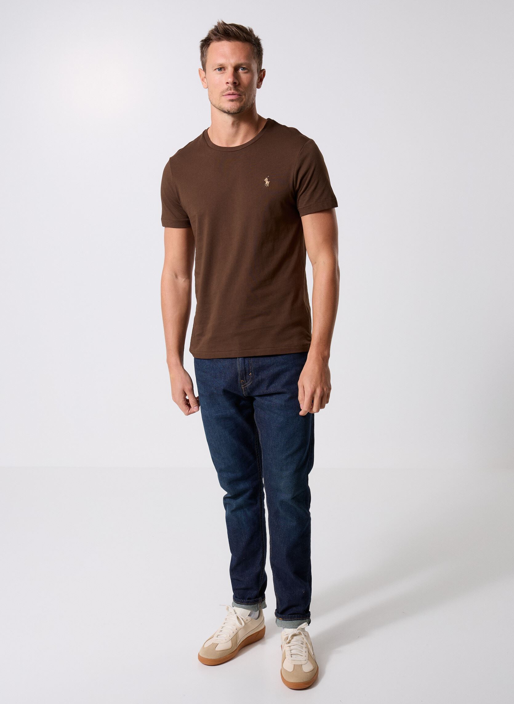 Tee-shirts T-shirt ajusté à col rond en jersey 7106 homme marron Polo Ralph Lauren Tee-shirts T-shirt ajusté à col rond en jersey 7106 homme marron NUTMEG BROWN/C8569