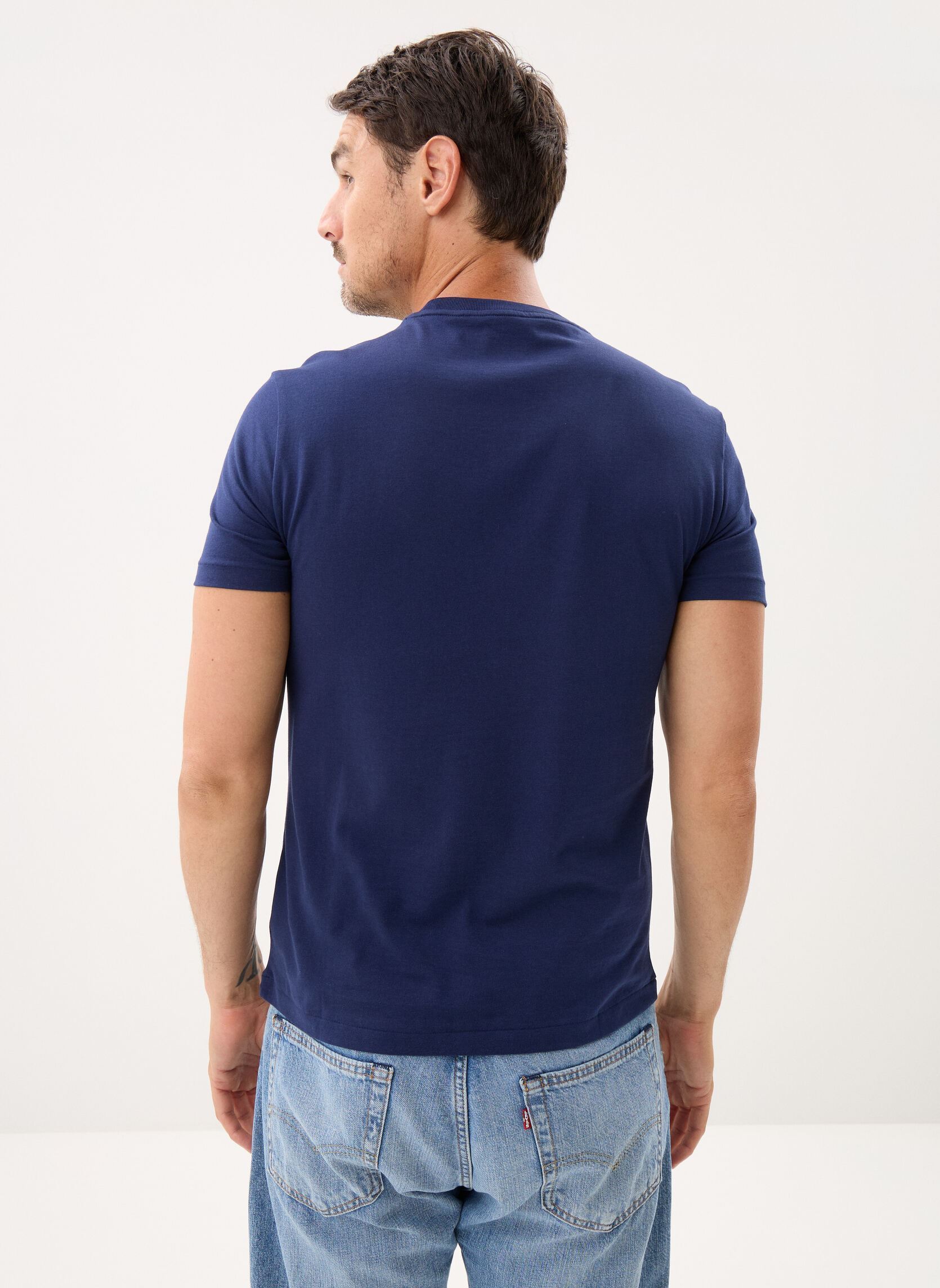 T-shirts T-shirt ajusté à col rond en jersey 7106 heren blauw Polo Ralph Lauren T-shirts T-shirt ajusté à col rond en jersey 7106 heren blauw NEWPORT NAVY/C8125