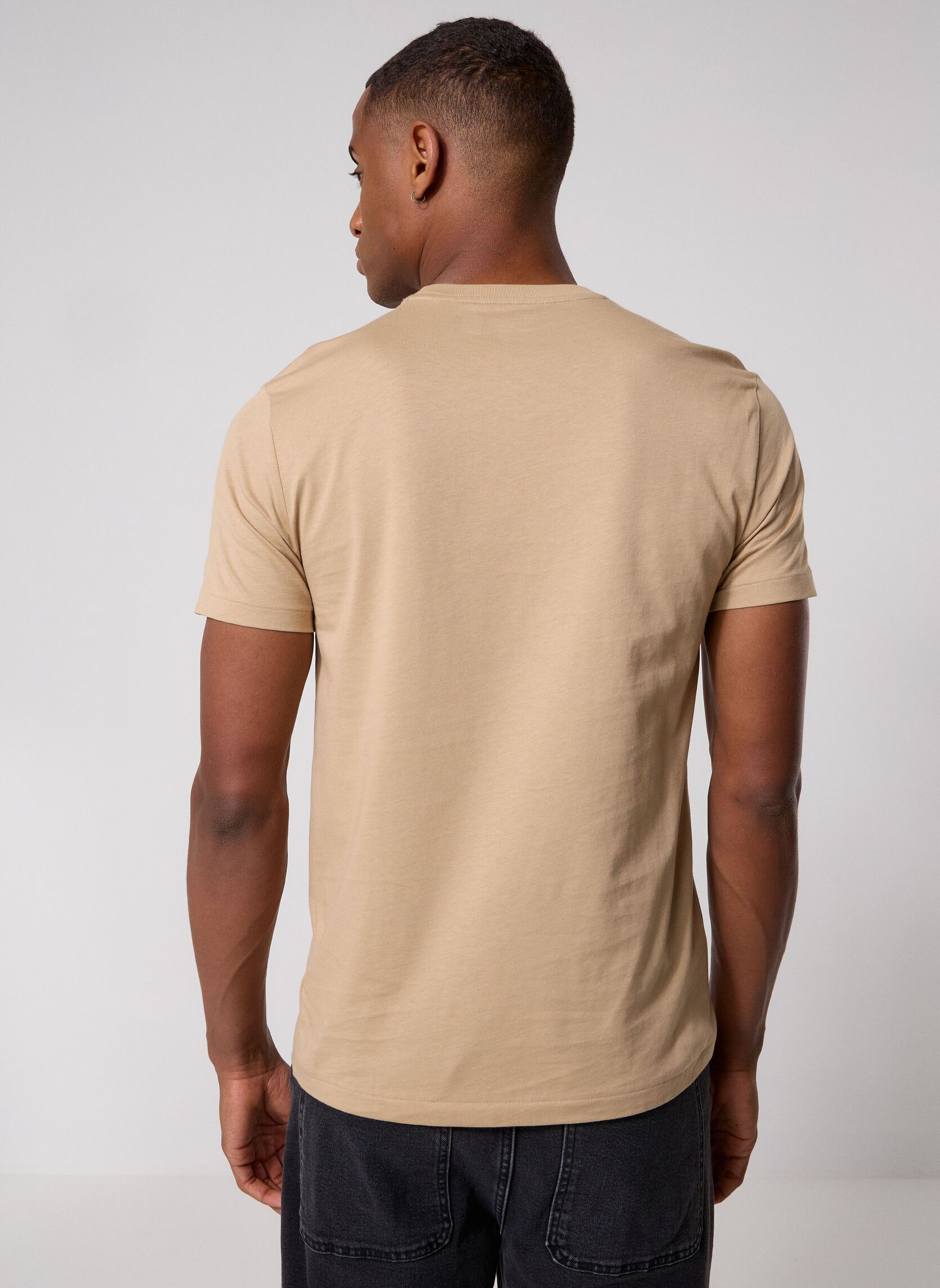 Tee-shirts T-shirt ajusté à col rond en jersey 7106 homme beige Polo Ralph Lauren Tee-shirts T-shirt ajusté à col rond en jersey 7106 homme beige VINTAGE KHAKI/C8888