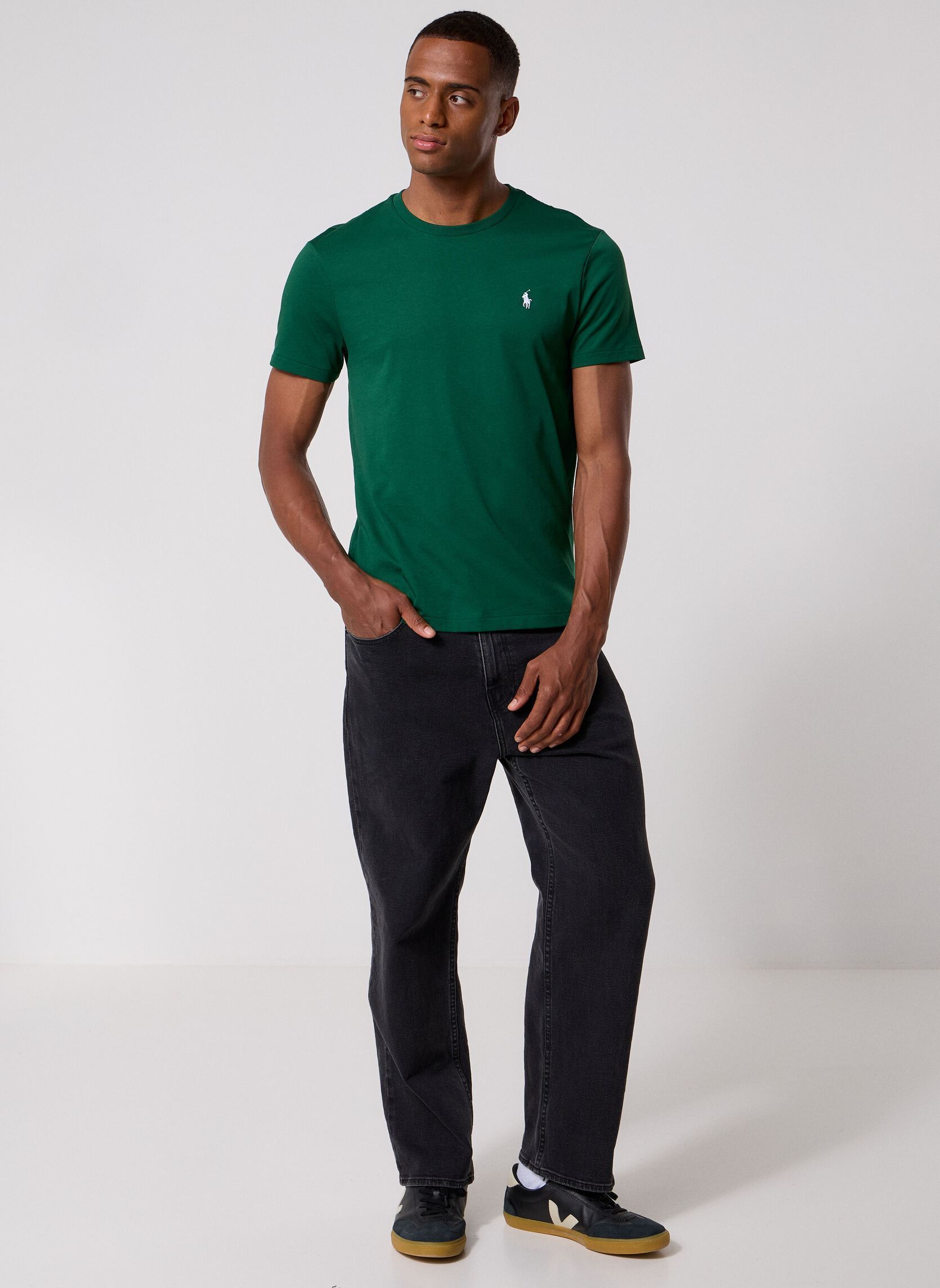 Tee-shirts T-shirt ajusté à col rond en jersey 7106 homme vert Polo Ralph Lauren Tee-shirts T-shirt ajusté à col rond en jersey 7106 homme vert NEW FOREST/C1730