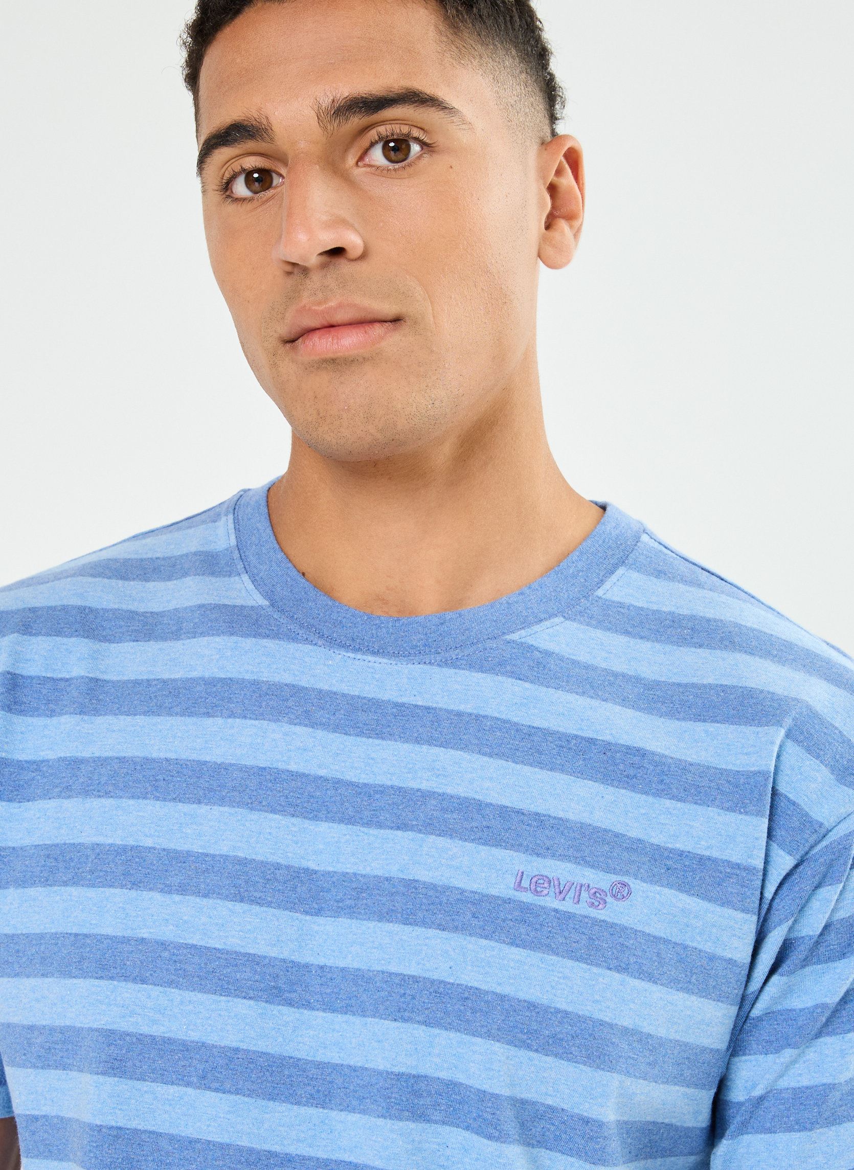 Tee-shirts Red Tab Vintage Tee homme bleu Levi's Tee-shirts Red Tab Vintage Tee homme bleu Bardo Stripe Bleache