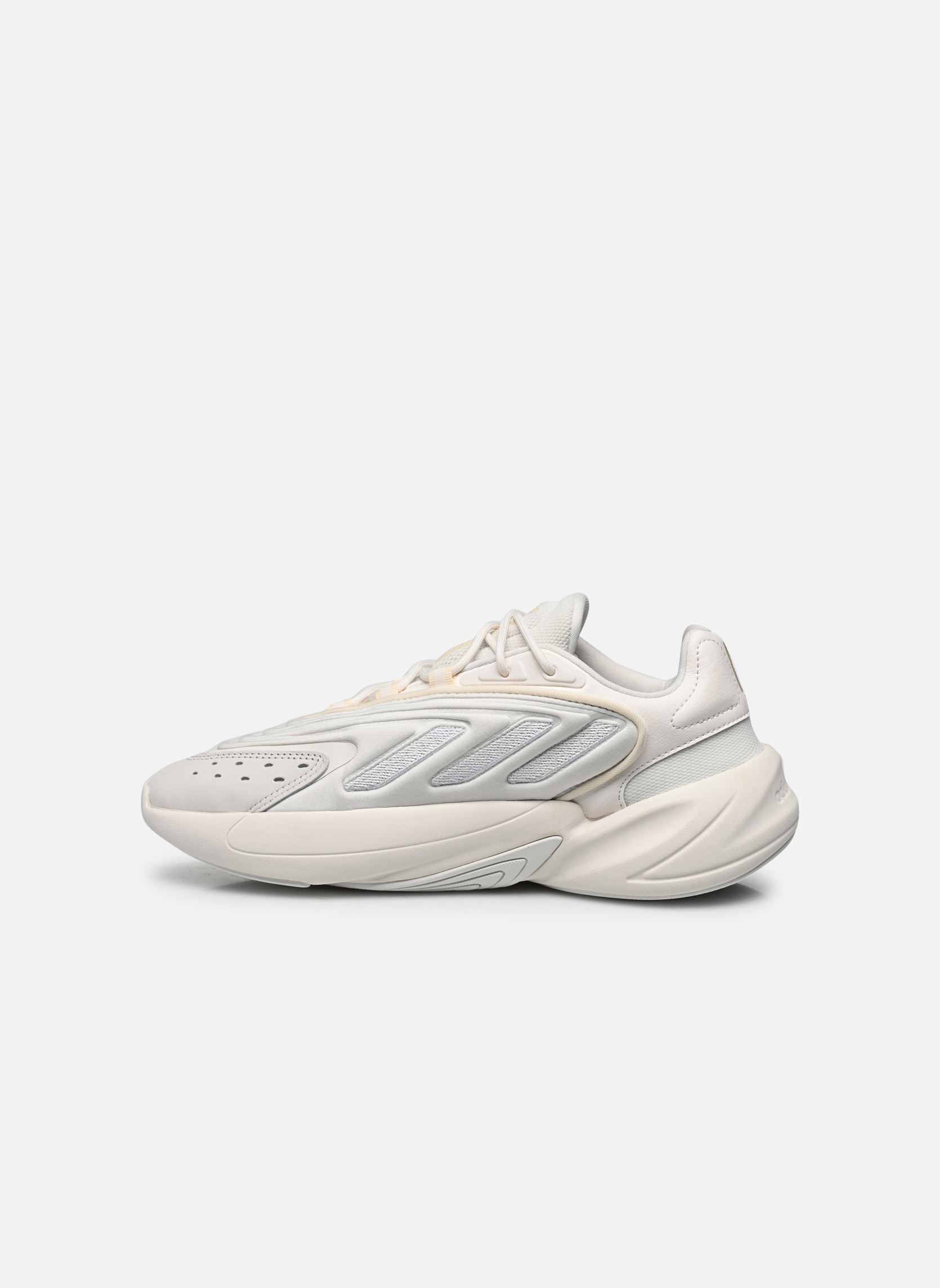 Baskets basses Ozelia W femme blanc adidas originals Baskets basses Ozelia W femme blanc CLOWHI/FTWWHT/CBLACK