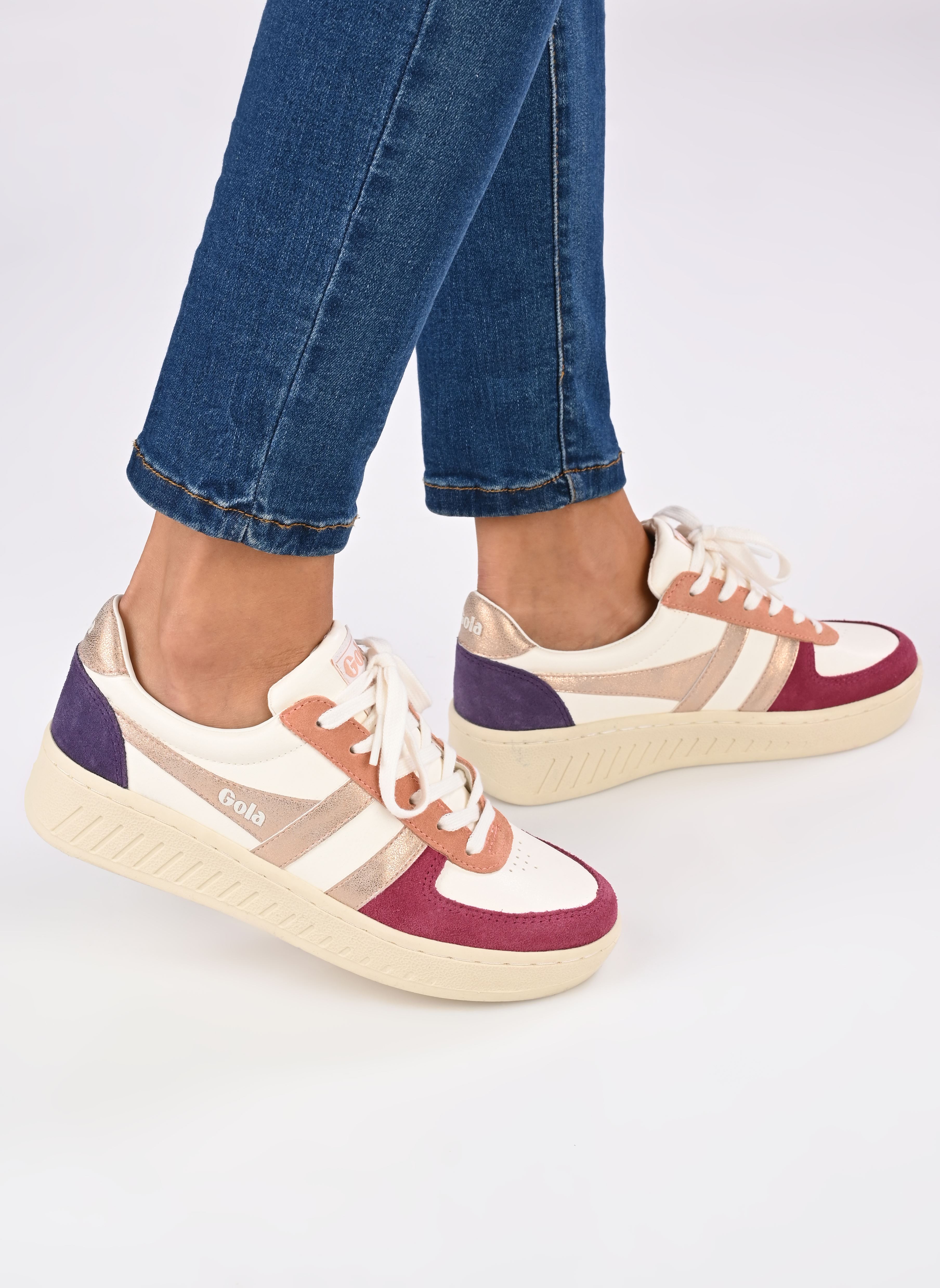 Baskets basses Grandslam Quadrant W femme multicolore Gola Baskets basses Grandslam Quadrant W femme multicolore OFF WHITE/CERISE/ROSE GOLD/PLU
