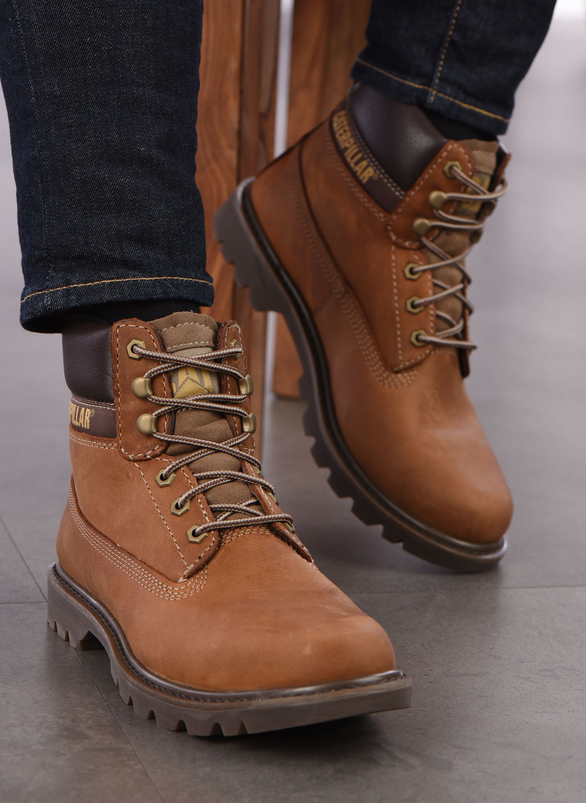 Stivaletti con lacci COLORADO 2.0 uomo marrone Caterpillar Stivaletti con lacci COLORADO 2.0 uomo marrone DARK BEIGE