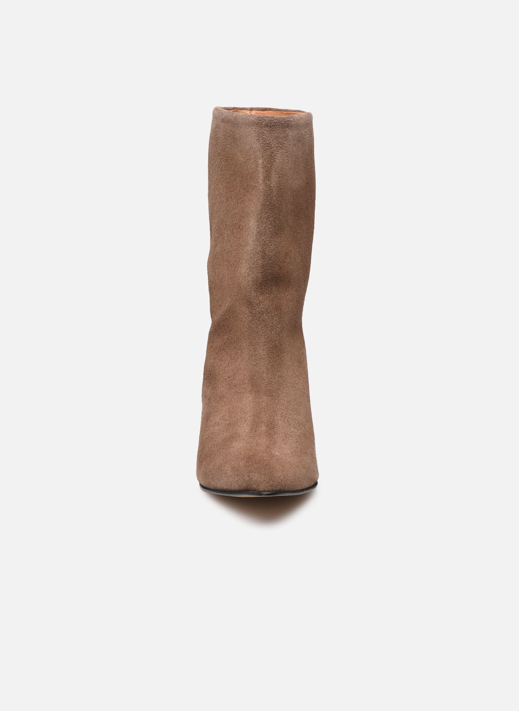 Niedrige Ankle Boots Vully Stiletto damen braun Anonymous Copenhagen Niedrige Ankle Boots Vully Stiletto damen braun CALF SUEDE DARK TAUPE