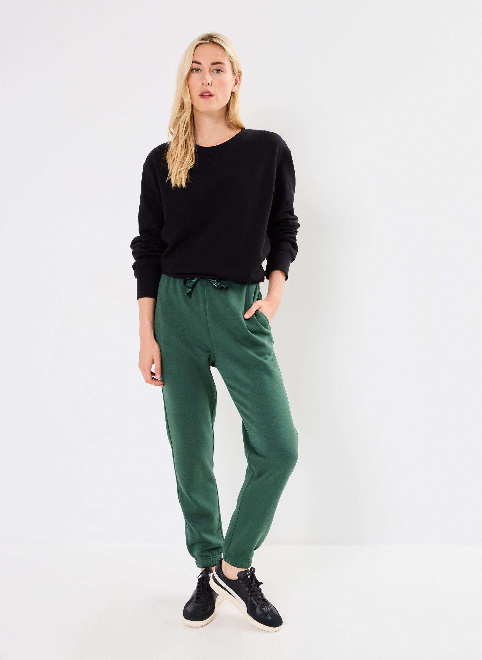 Bas de jogging Pcchilli Hw Heart Sweat Pants D2D femme vert Pieces Bas de jogging Pcchilli Hw Heart Sweat Pants D2D femme vert Trekking Green