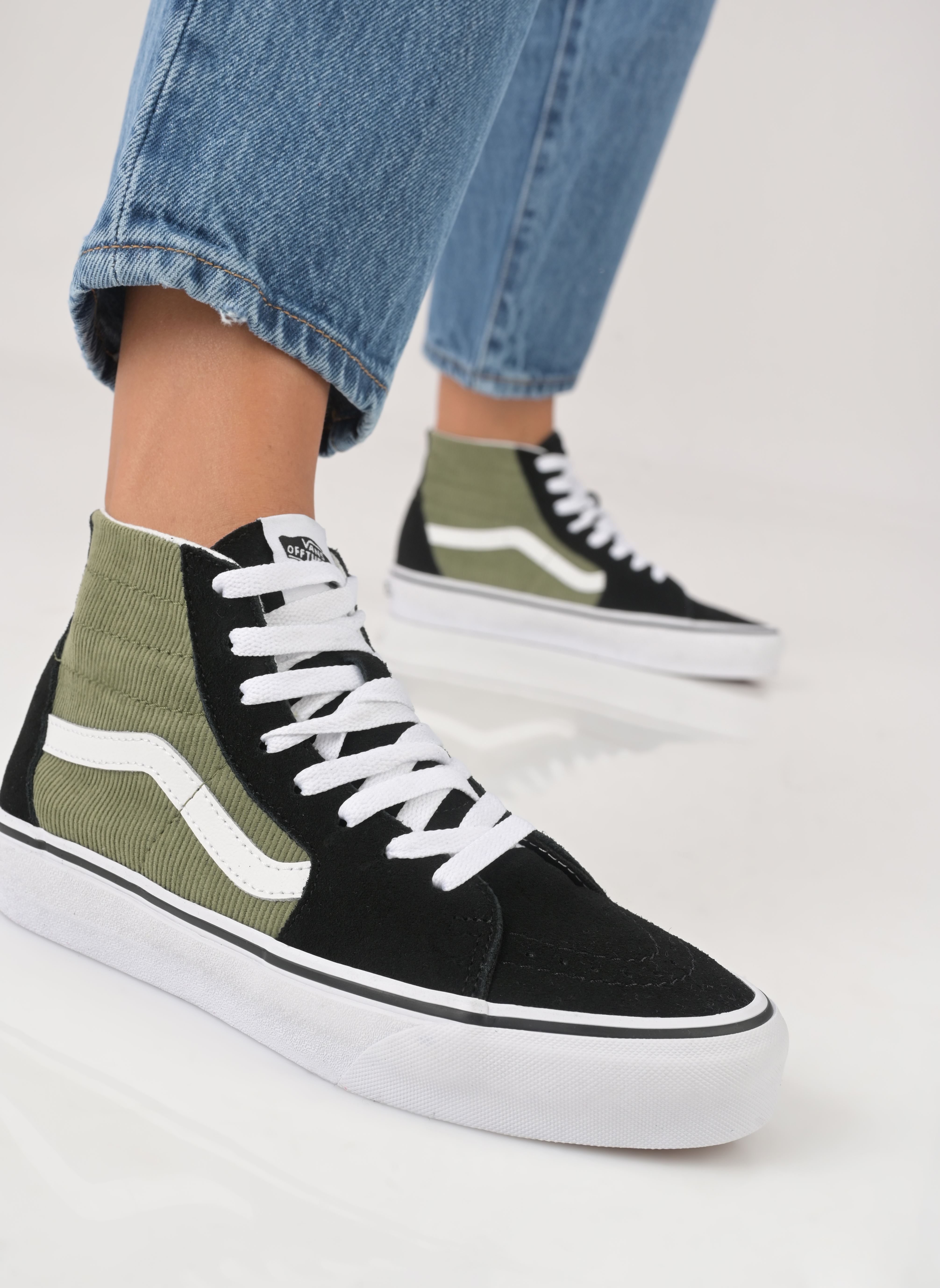 Baskets basses Sk8-Hi Tapered W femme vert Vans Baskets basses Sk8-Hi Tapered W femme vert MINI CORD GREEN