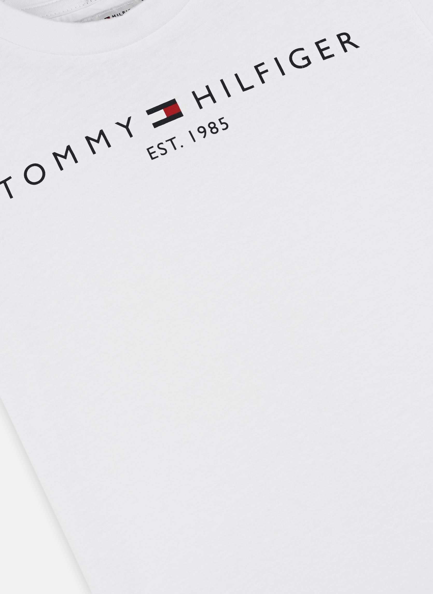 Tee-shirts Essential Tee Short Sleeve blanc Tommy Hilfiger Tee-shirts Essential Tee Short Sleeve blanc WHITE