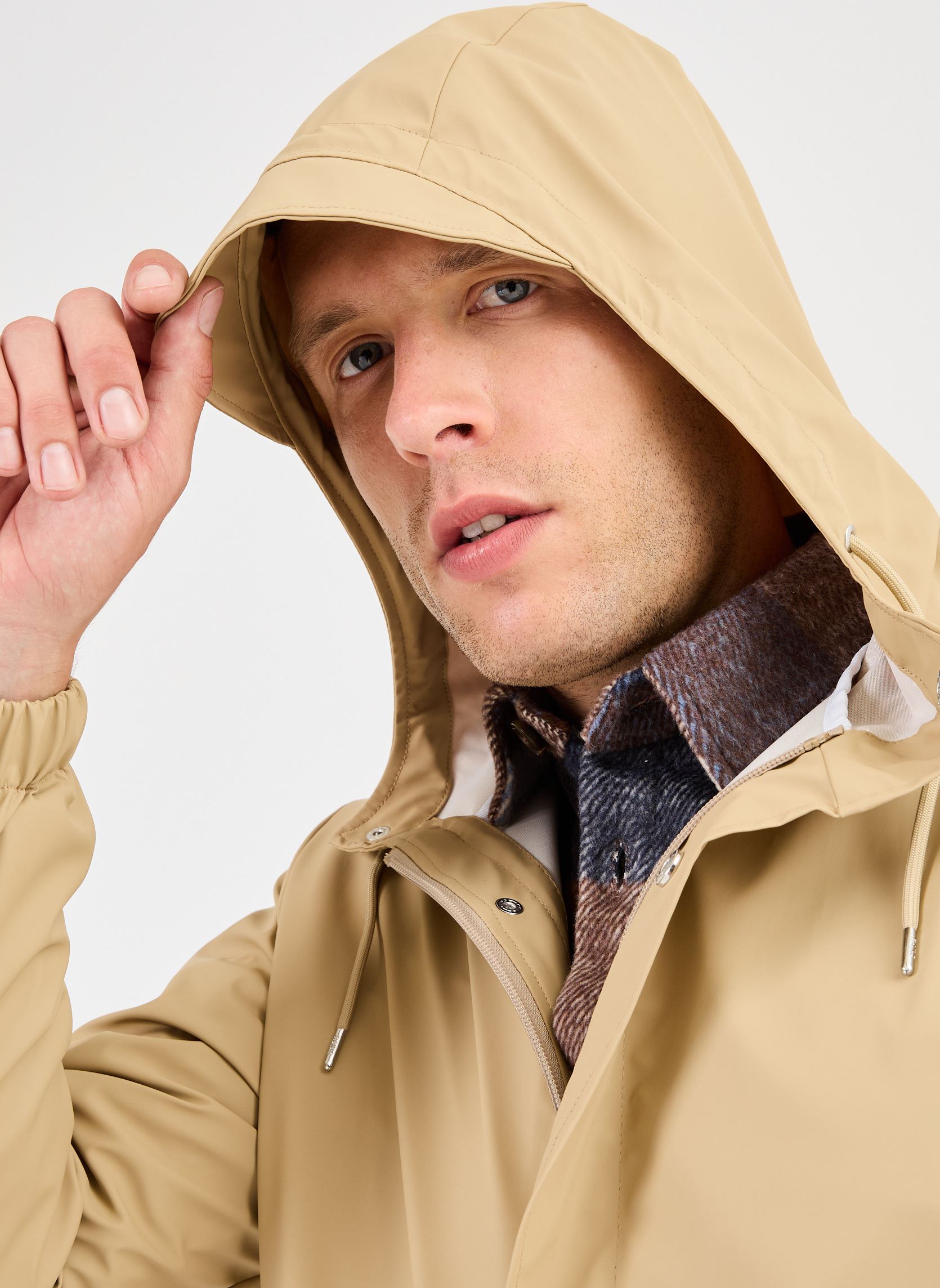 Waterdichte jassen Fishtail Parka W3 - Unisexe M heren beige Rains Waterdichte jassen Fishtail Parka W3 - Unisexe M heren beige SAND