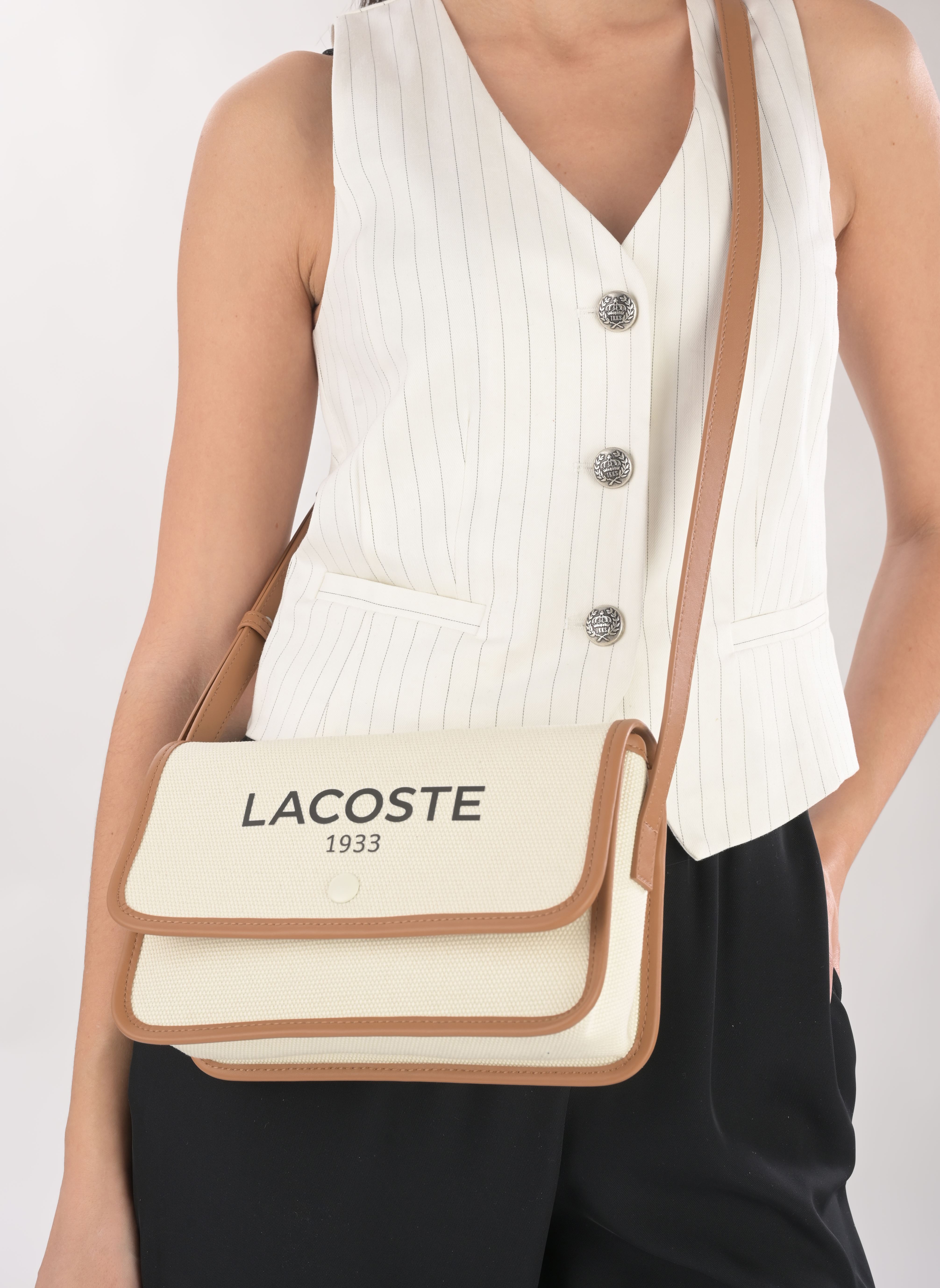 Umhängetaschen Heritage Canvas Crossover Bag damen beige Lacoste Umhängetaschen Heritage Canvas Crossover Bag damen beige MARRON
