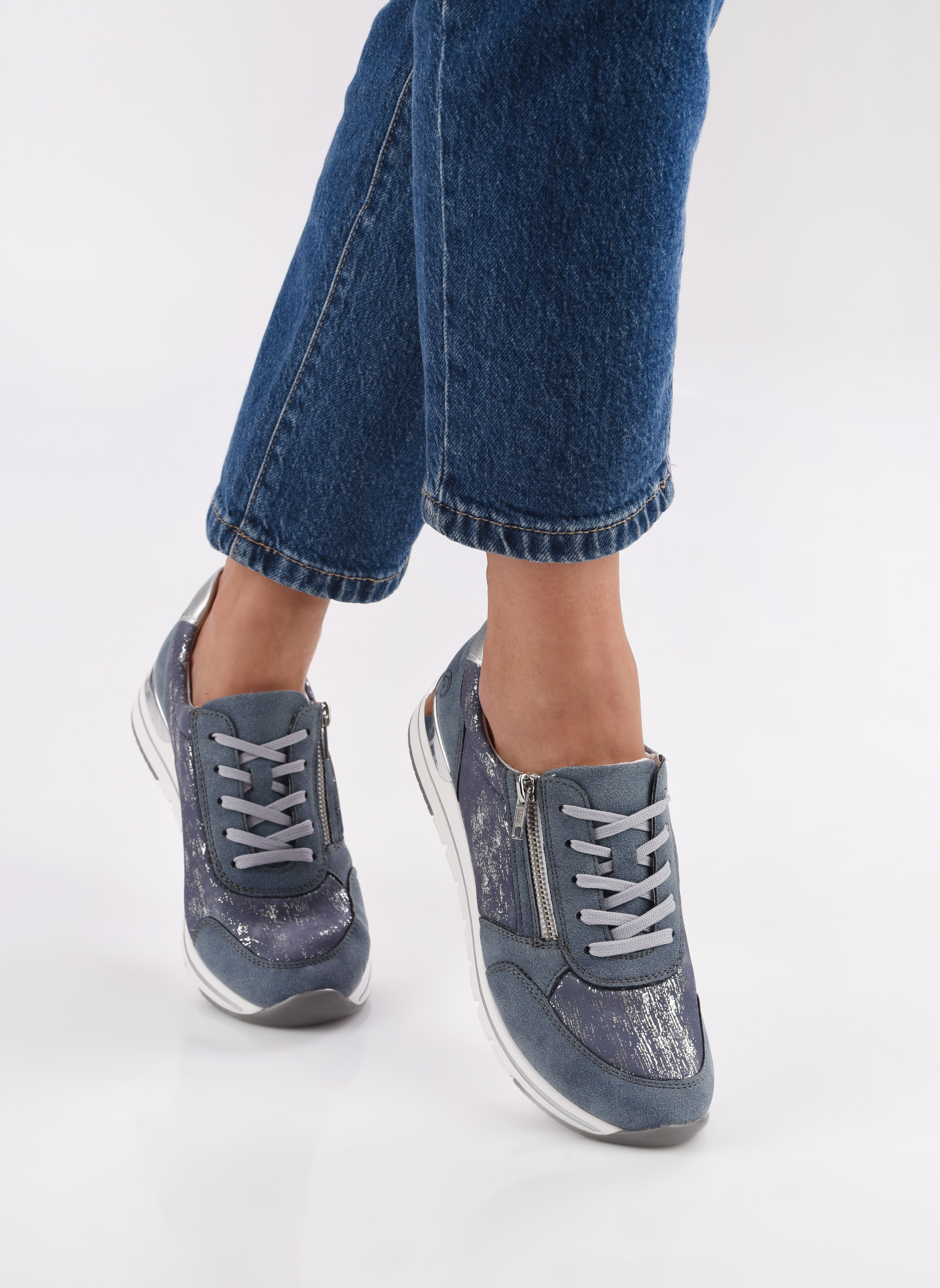 Baskets basses R6700 femme bleu Remonte Baskets basses R6700 femme bleu ADRIA/LIGHTBLUE-SILVER/SILVER