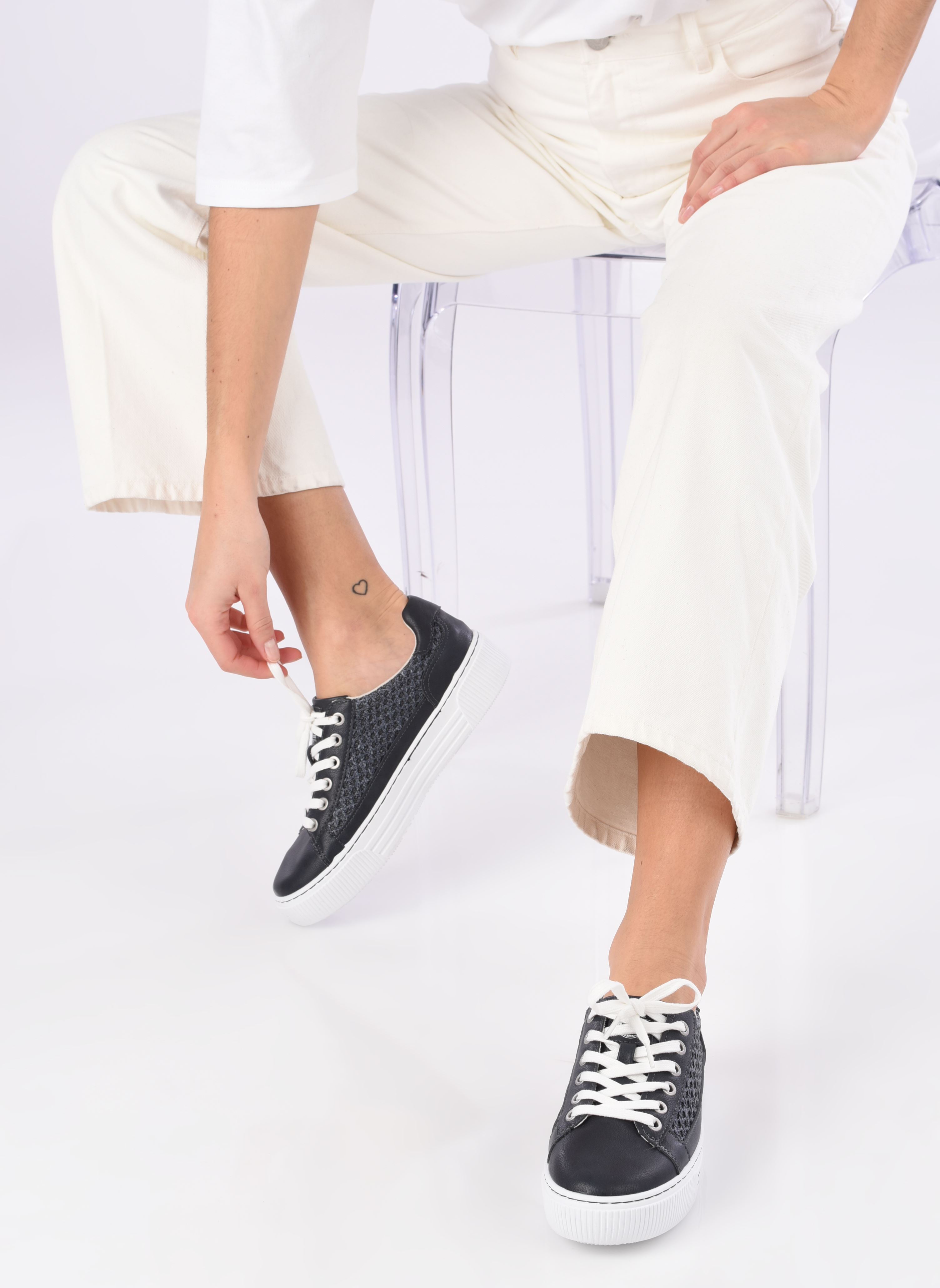 Lage sneakers Elvas dames blauw Mustang shoes Lage sneakers Elvas dames blauw Navy