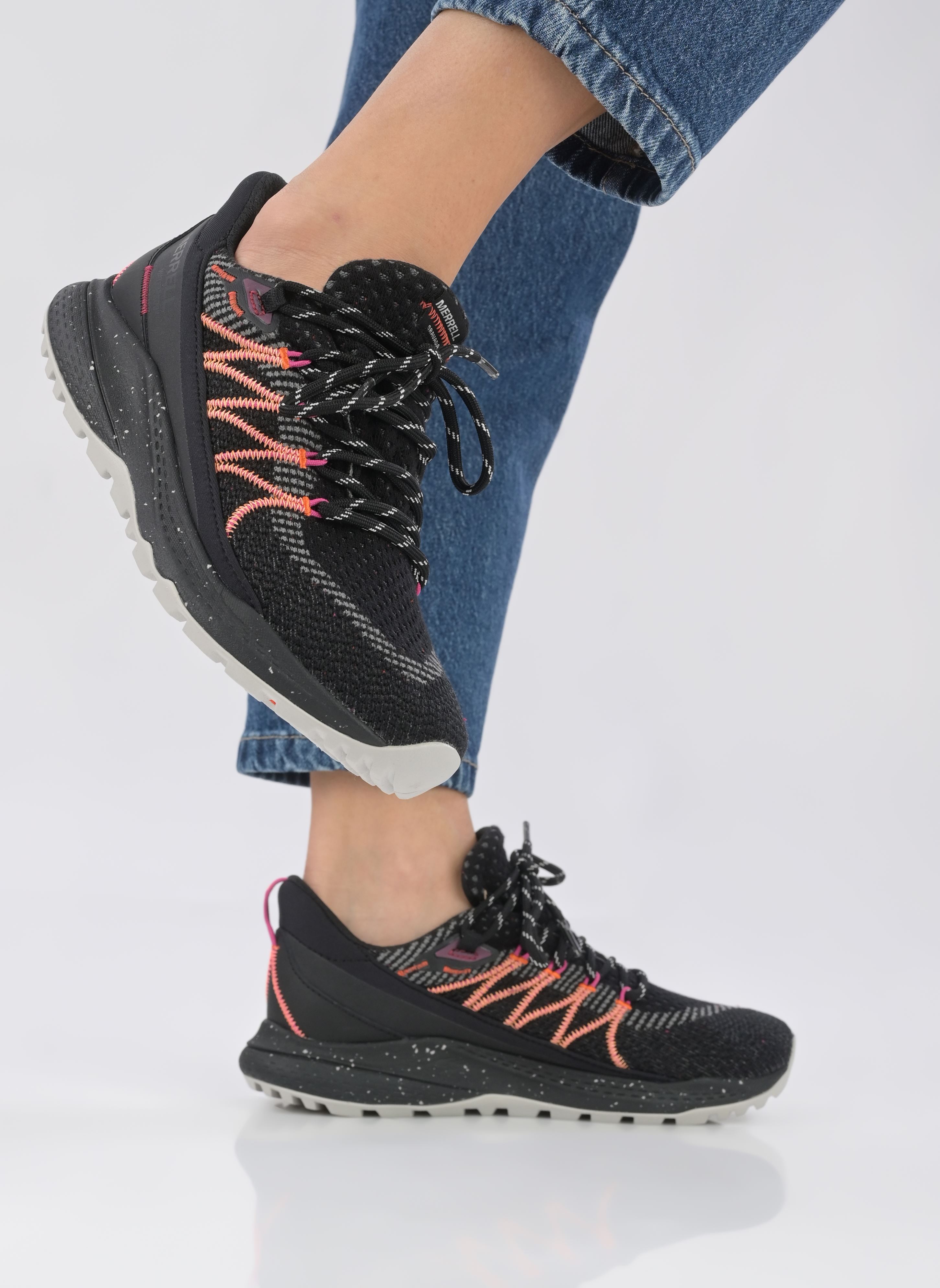 Sportschoenen Bravada 2 Wp dames zwart Merrell Sportschoenen Bravada 2 Wp dames zwart Black/fuchsia