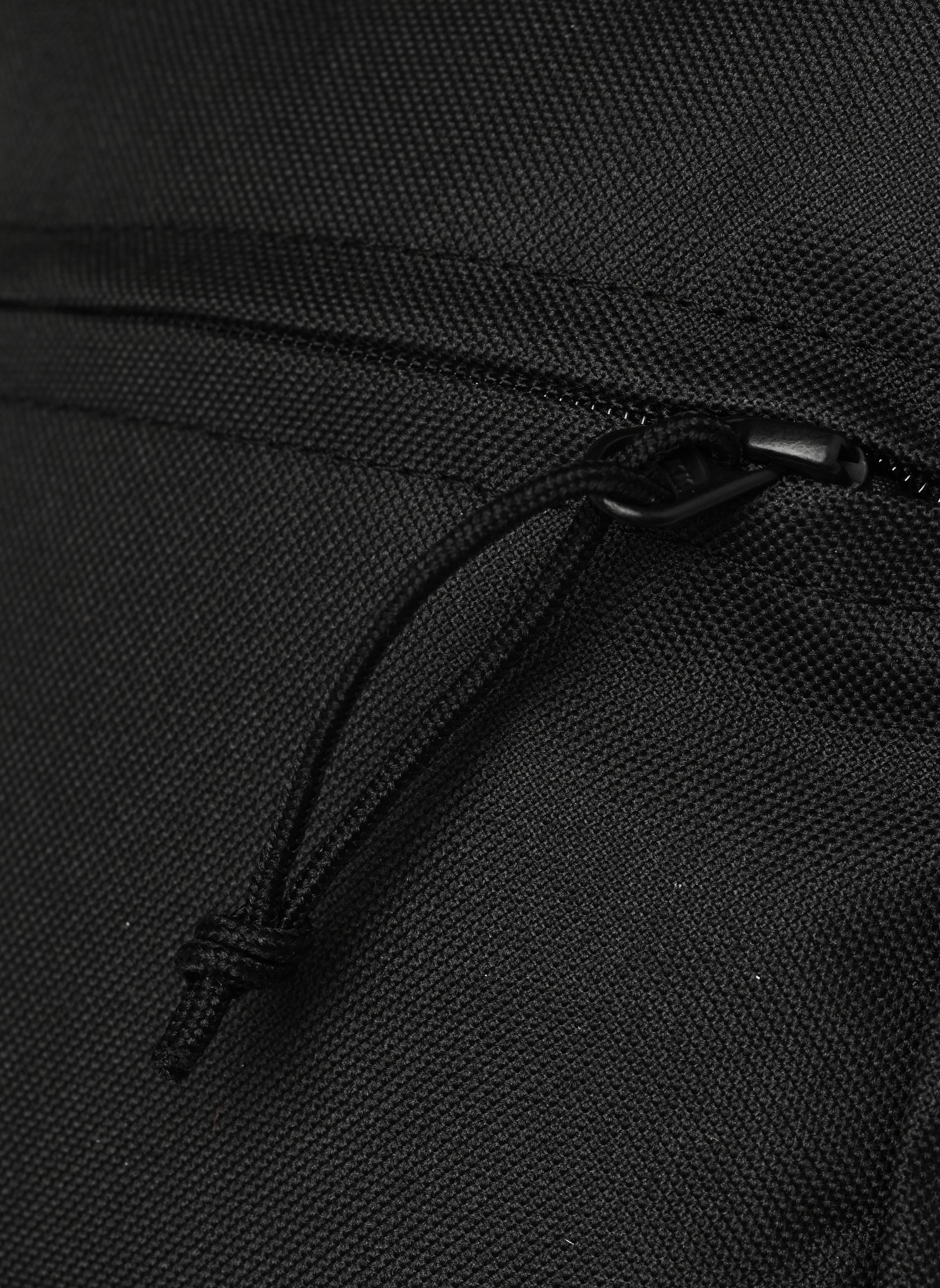 Umhängetaschen Mini Crossbody Solid (Red Batwing) herren schwarz Levi's Umhängetaschen Mini Crossbody Solid (Red Batwing) herren schwarz Regular Black