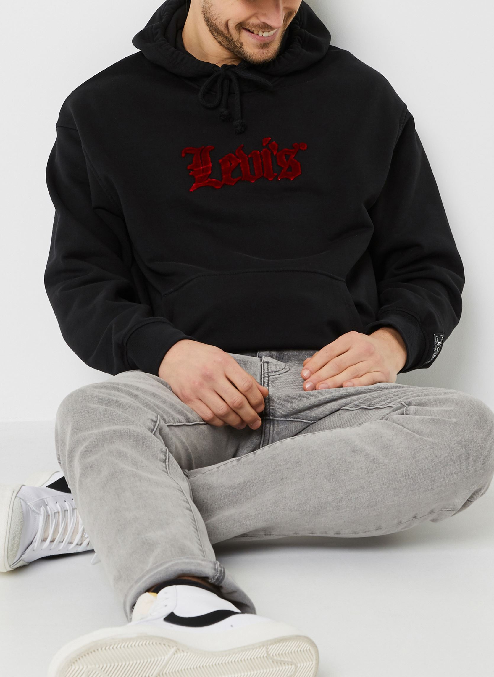 Kapuzenpullover RELAXED GRAPHIC PO herren schwarz Levi's Kapuzenpullover RELAXED GRAPHIC PO herren schwarz Olde English Hoodie Caviar
