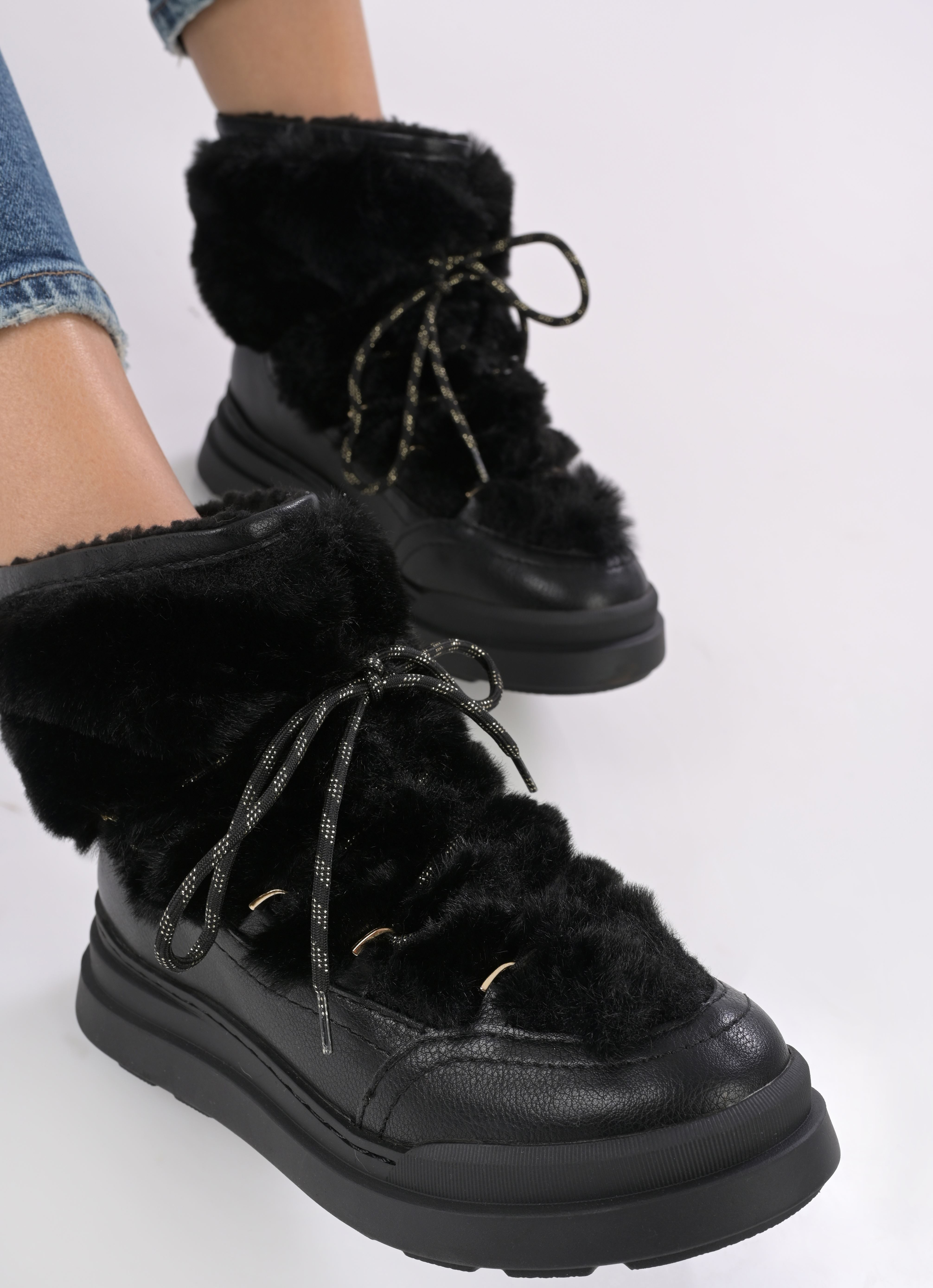 Bottines fourrées 26885-39 femme noir Tamaris Bottines fourrées 26885-39 femme noir BLACK