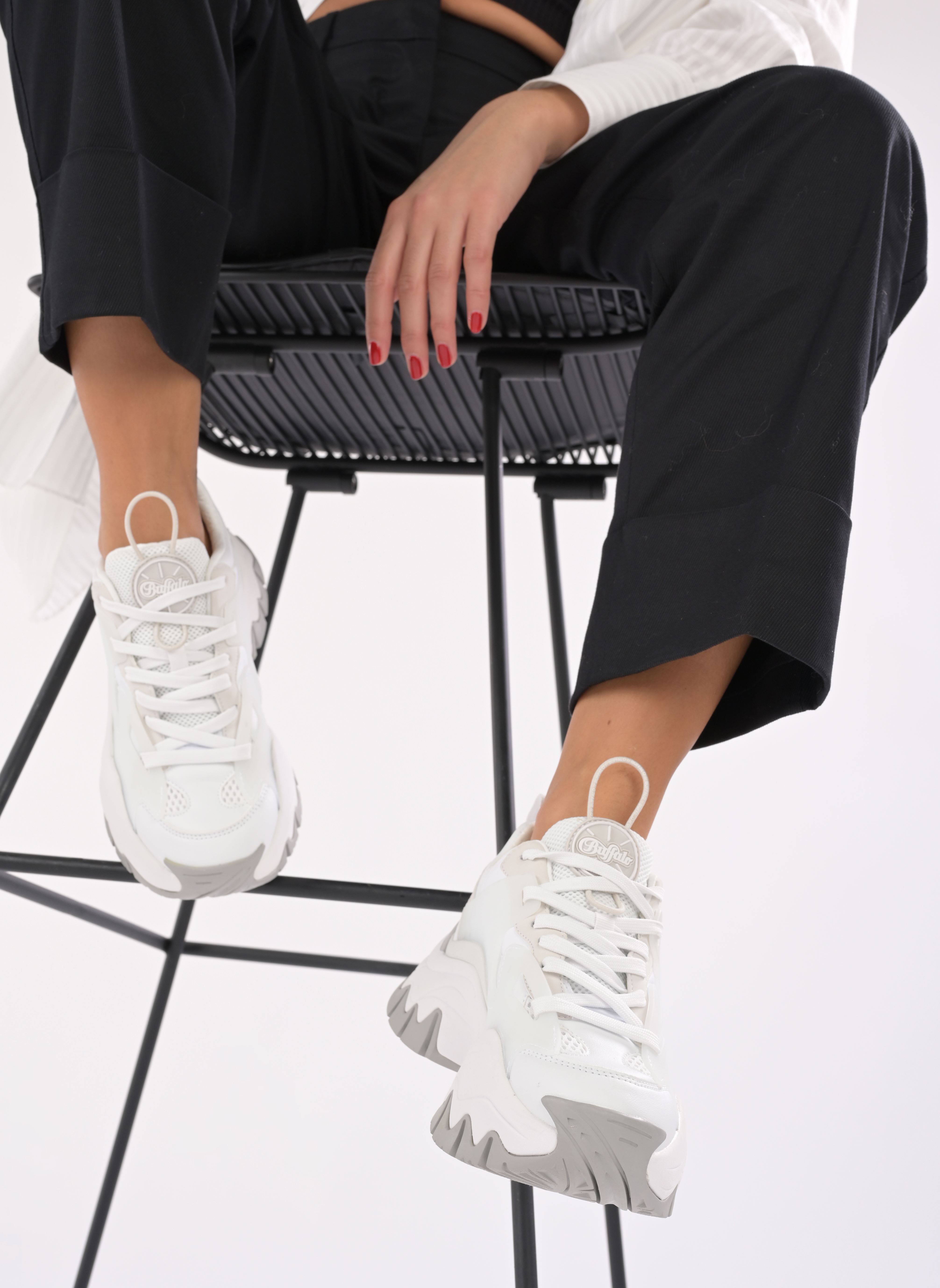 Niedrige Sneaker TRAIL ONE damen weiß Buffalo Niedrige Sneaker TRAIL ONE damen weiß White
