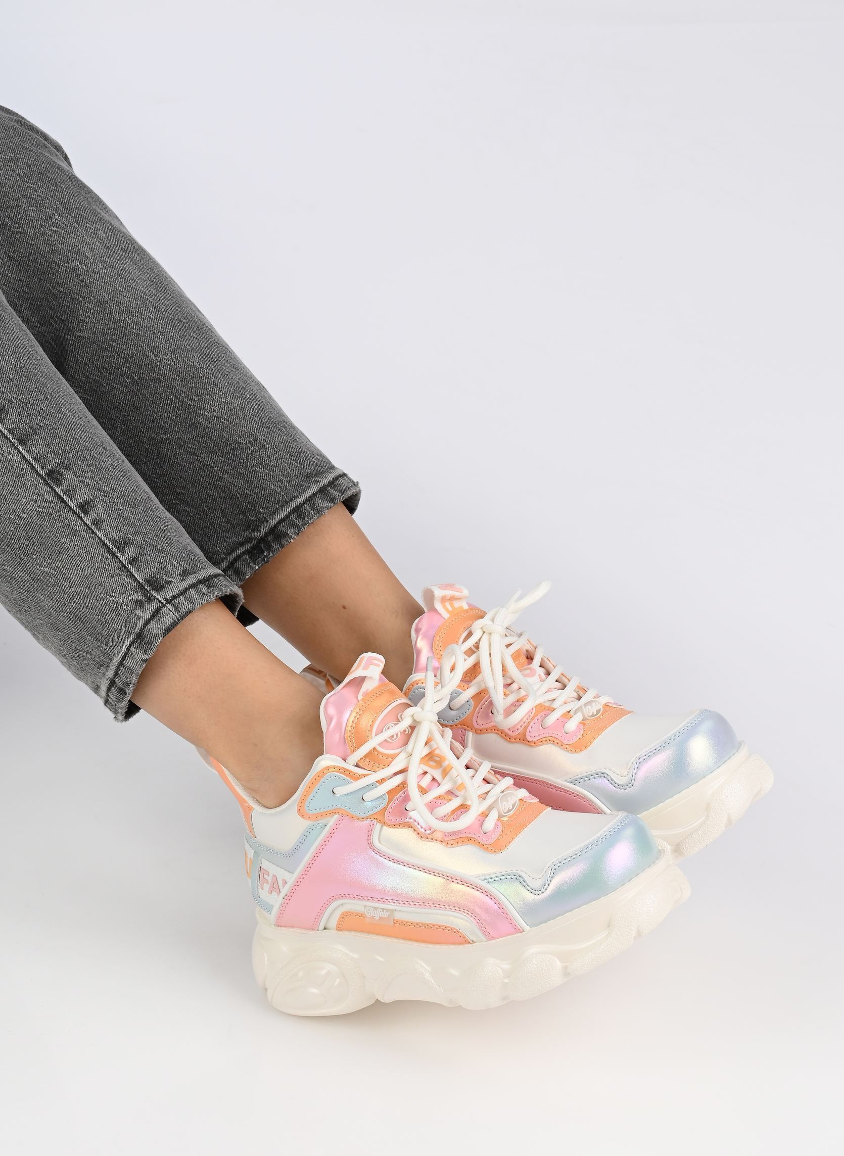 Baskets basses CLD CHAI femme multicolore Buffalo Baskets basses CLD CHAI femme multicolore PINK/BLUE METALLIC