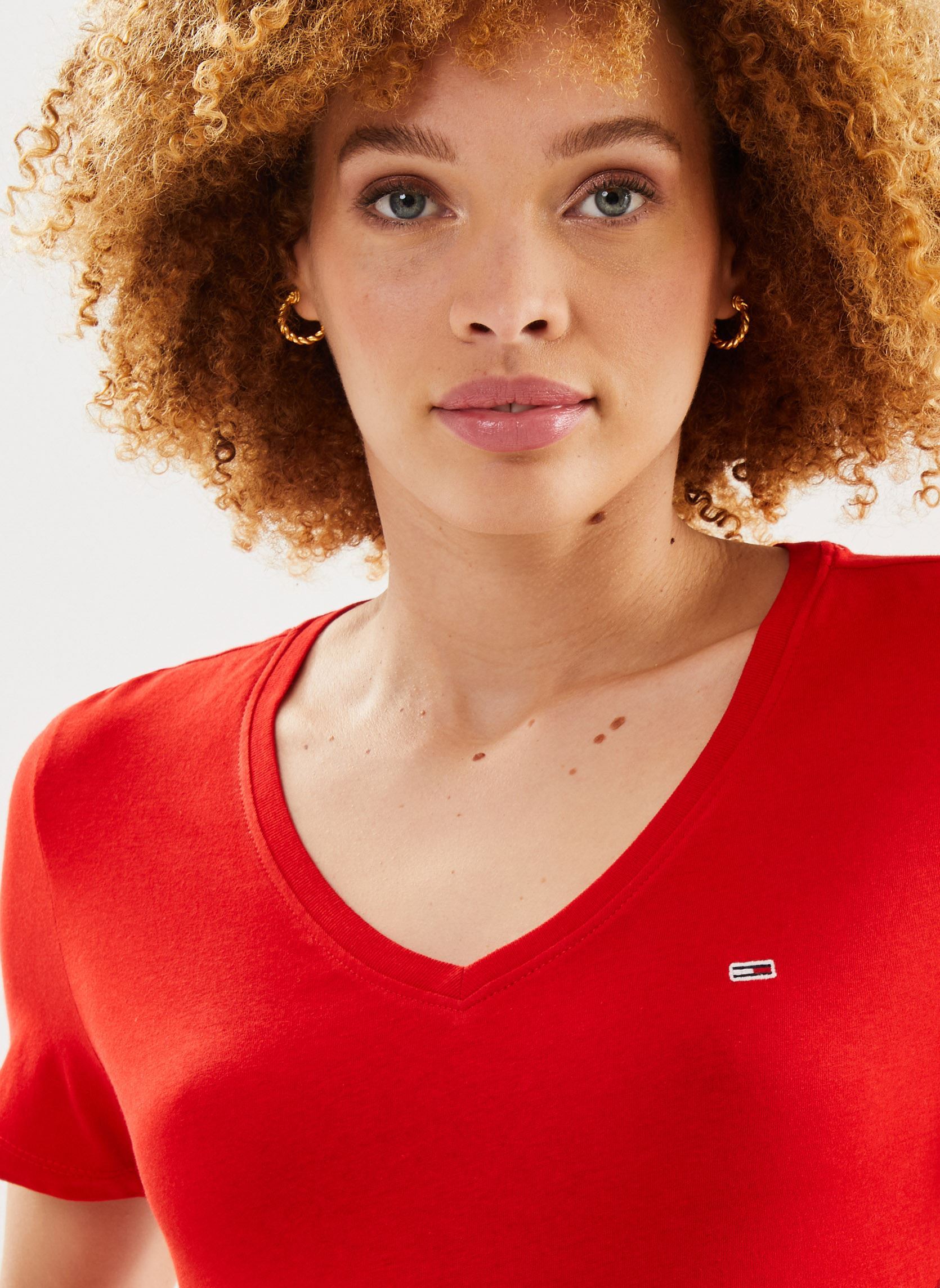 Tee-shirts Tjw Slim Soft V Neck femme rouge Tommy Jeans Tee-shirts Tjw Slim Soft V Neck femme rouge DEEP CRIMSON