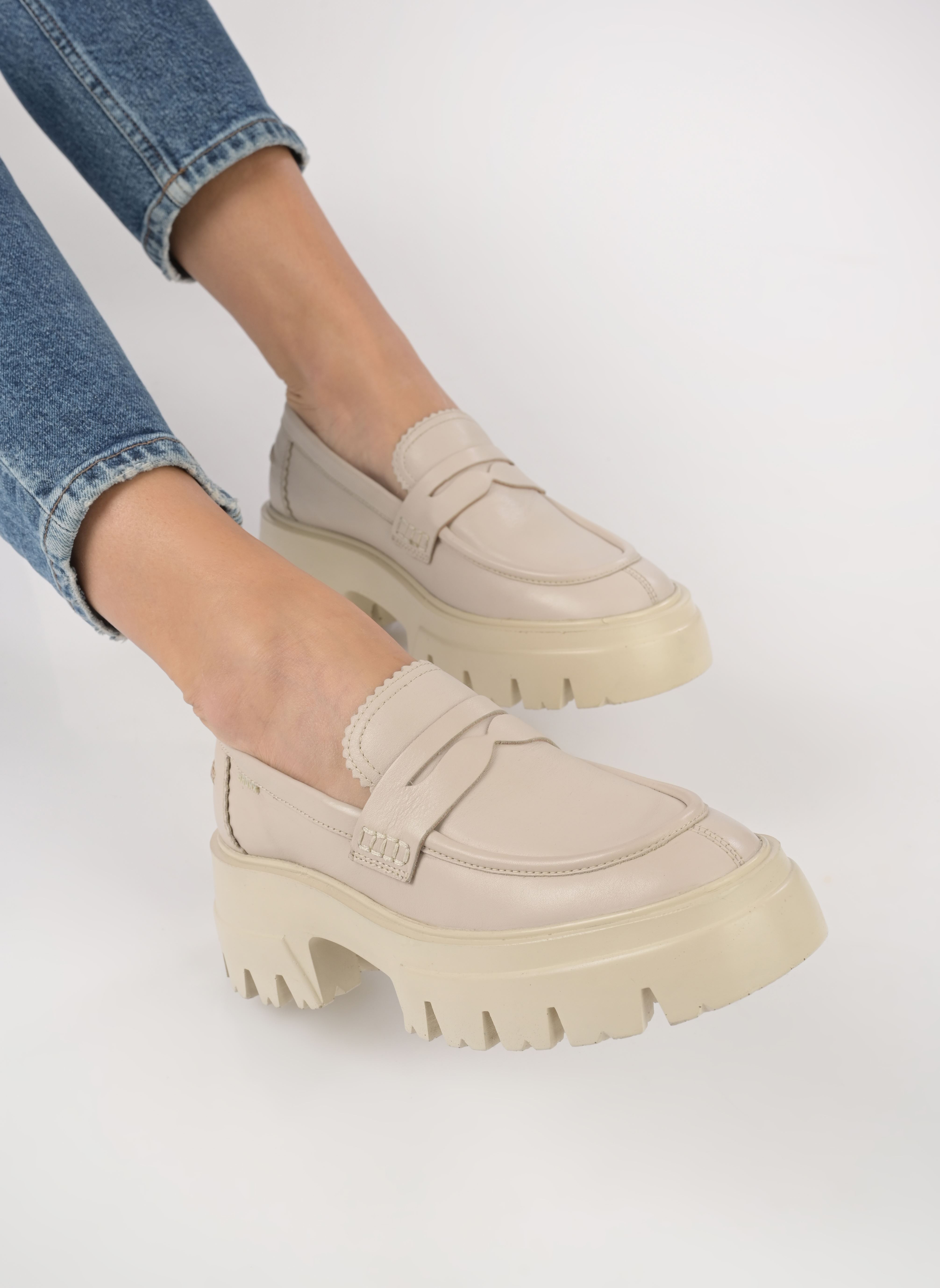 Mocassins O-TIZZ 66448 dames wit Bronx Mocassins O-TIZZ 66448 dames wit Off white