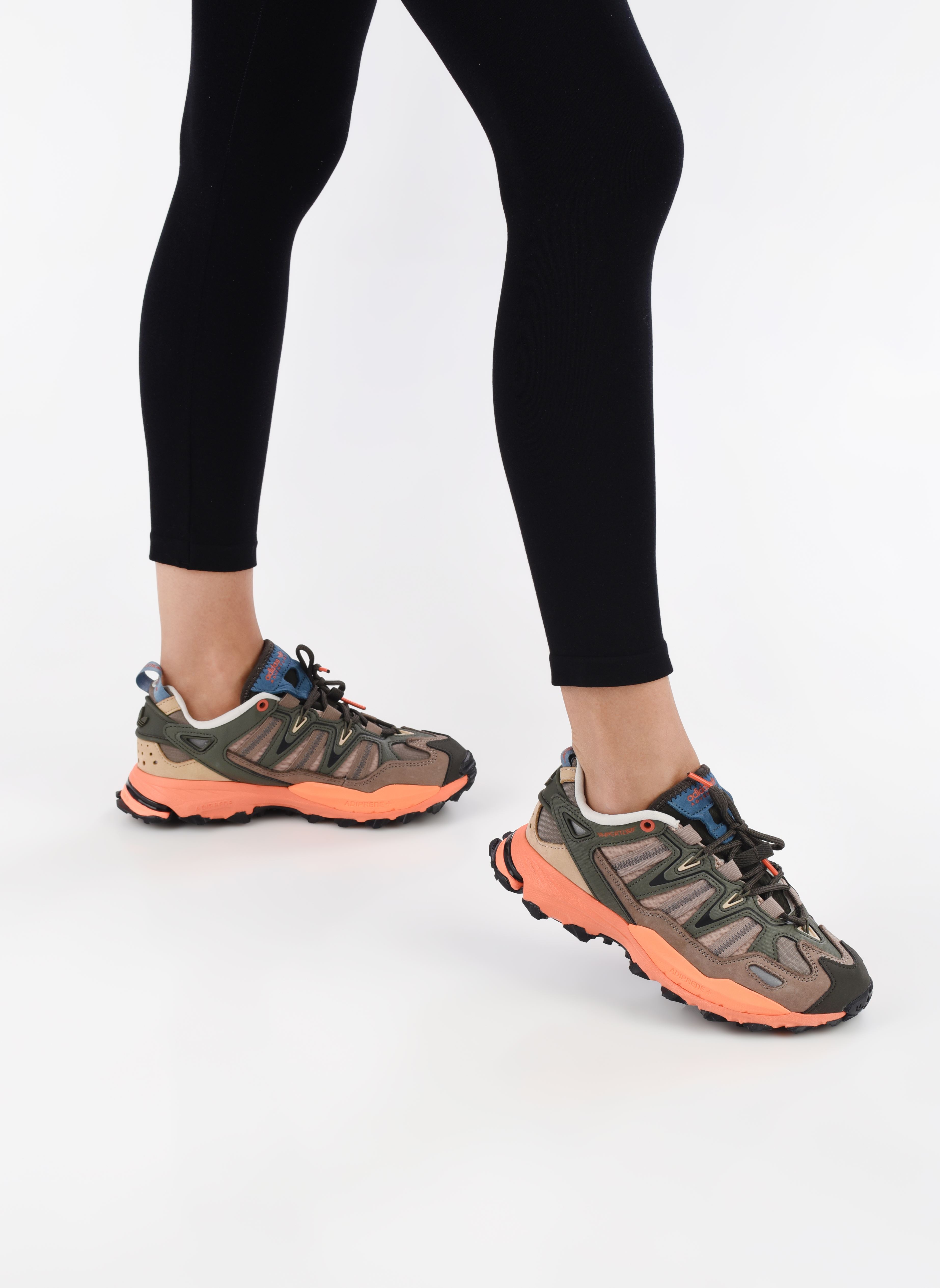 Baskets basses Hyperturf Adventure W femme vert adidas originals Baskets basses Hyperturf Adventure W femme vert SHAOLI/MAGBEI/CHABRN
