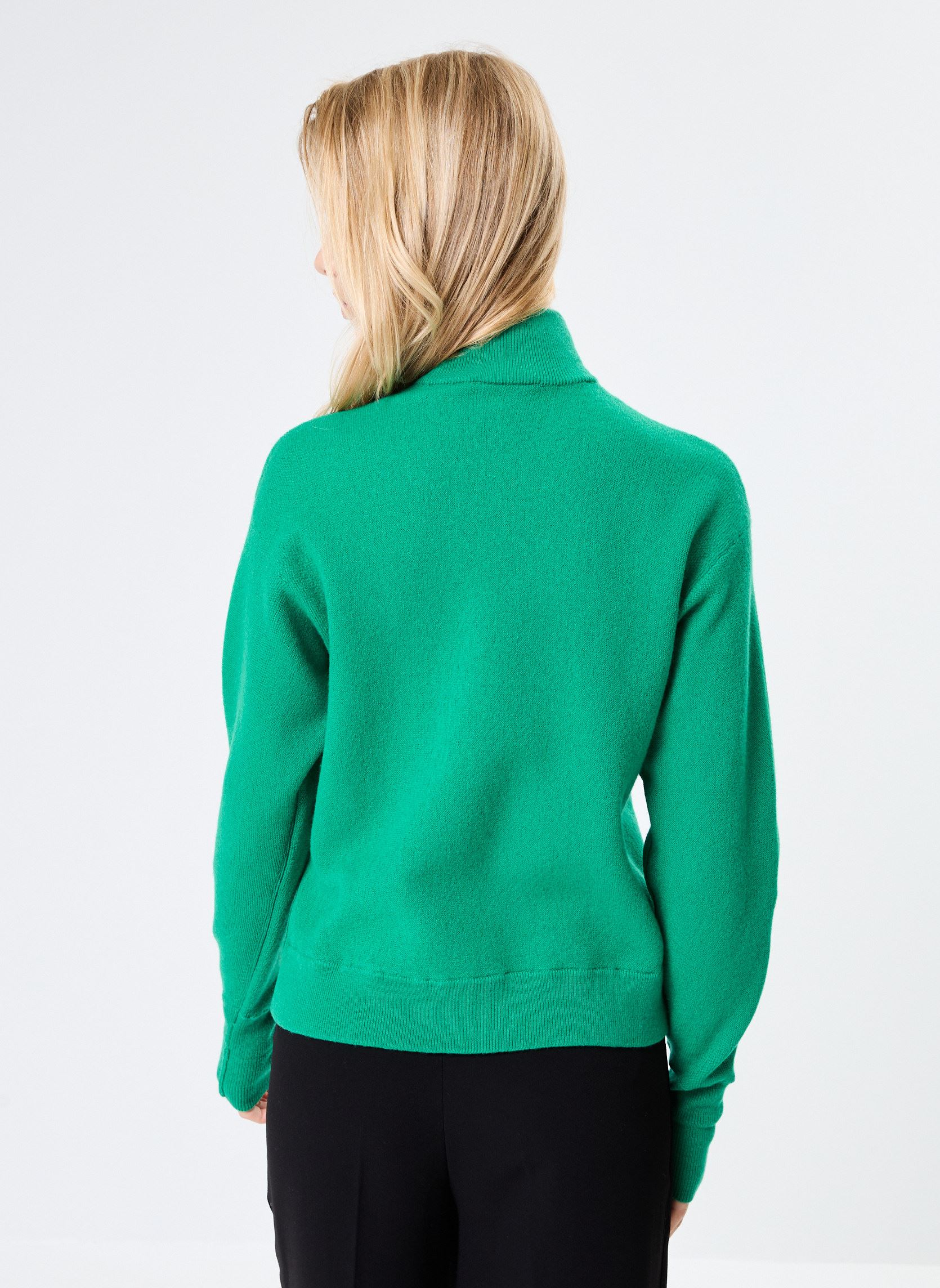 Pulls Tricot AF9542 femme vert Lacoste Pulls Tricot AF9542 femme vert FLUORINE