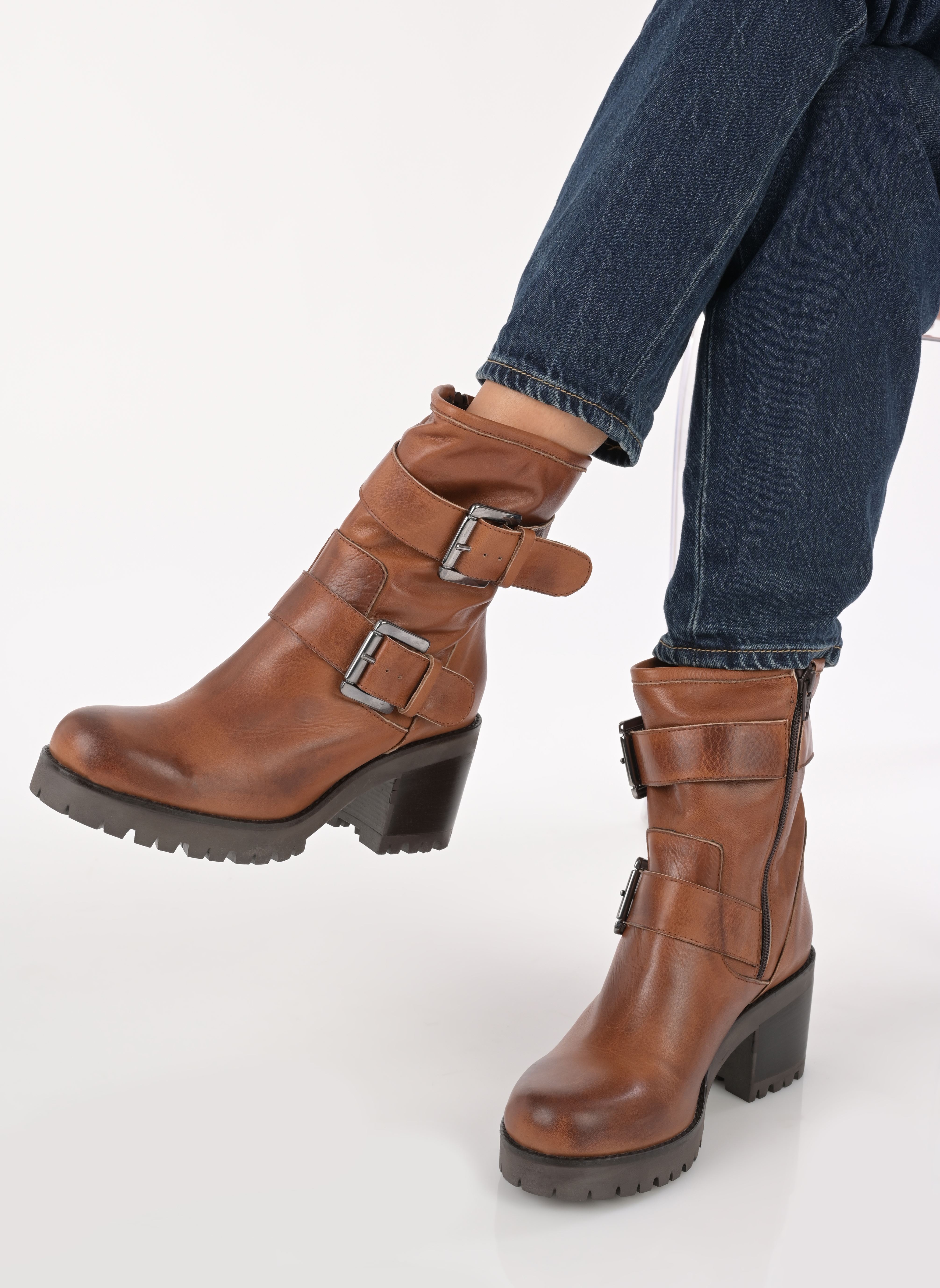 Stivaletti bassi L.8.PLASSY donna marrone Sweet Lemon Stivaletti bassi L.8.PLASSY donna marrone Savage Cuoio
