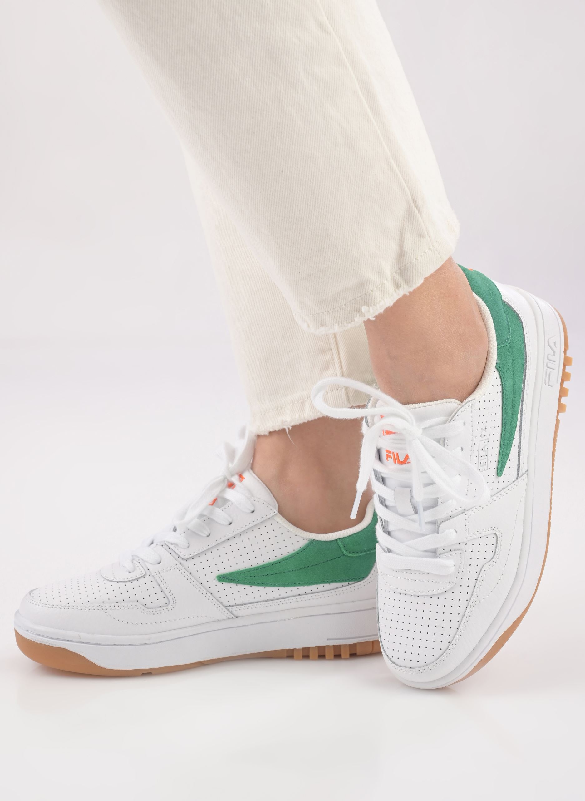 Niedrige Sneaker Fxventuno W damen weiß FILA Niedrige Sneaker Fxventuno W damen weiß White-Verdant Green