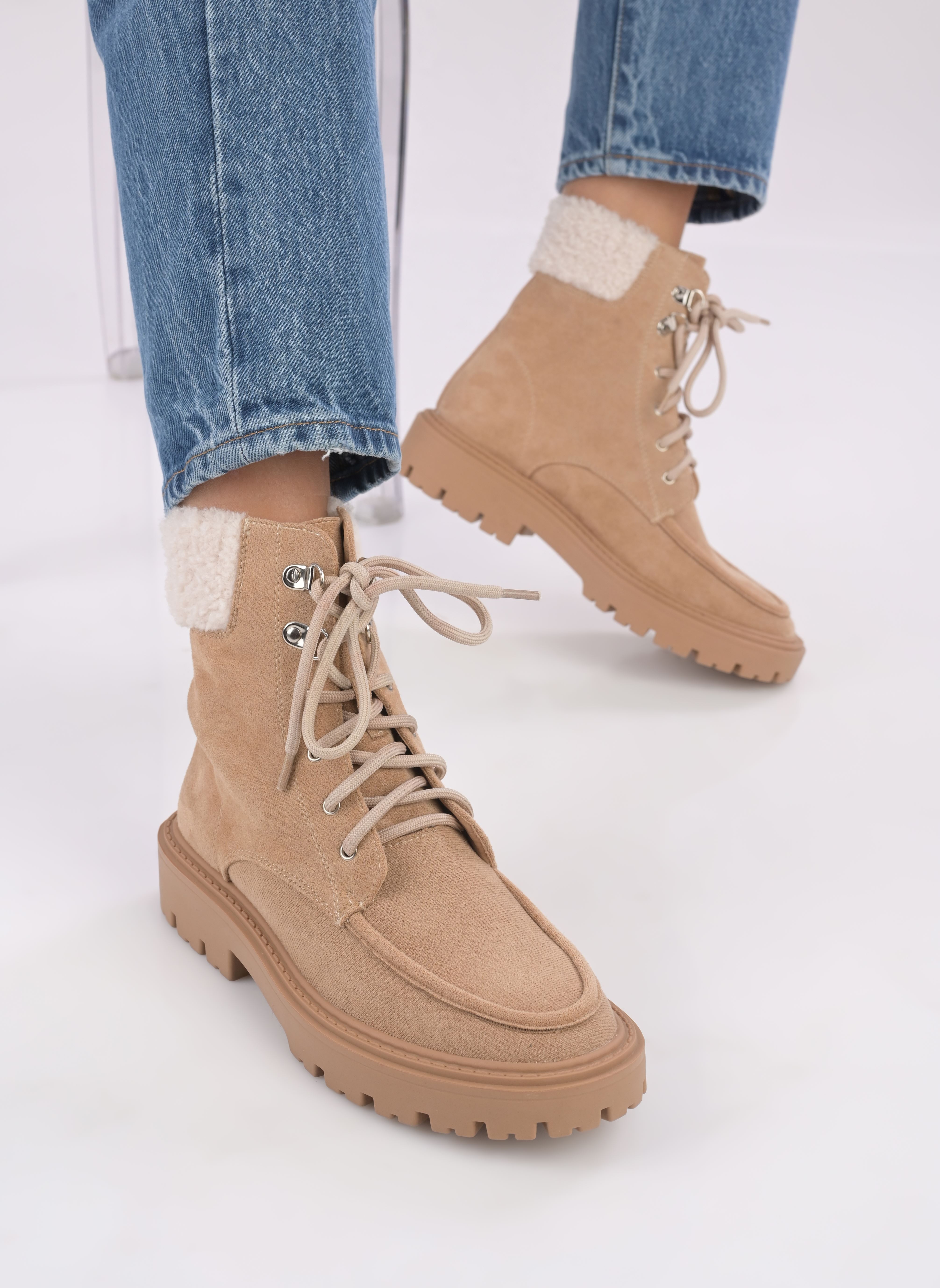 Bottines à lacets BT2473 femme beige Vanessa Wu Bottines à lacets BT2473 femme beige Beige