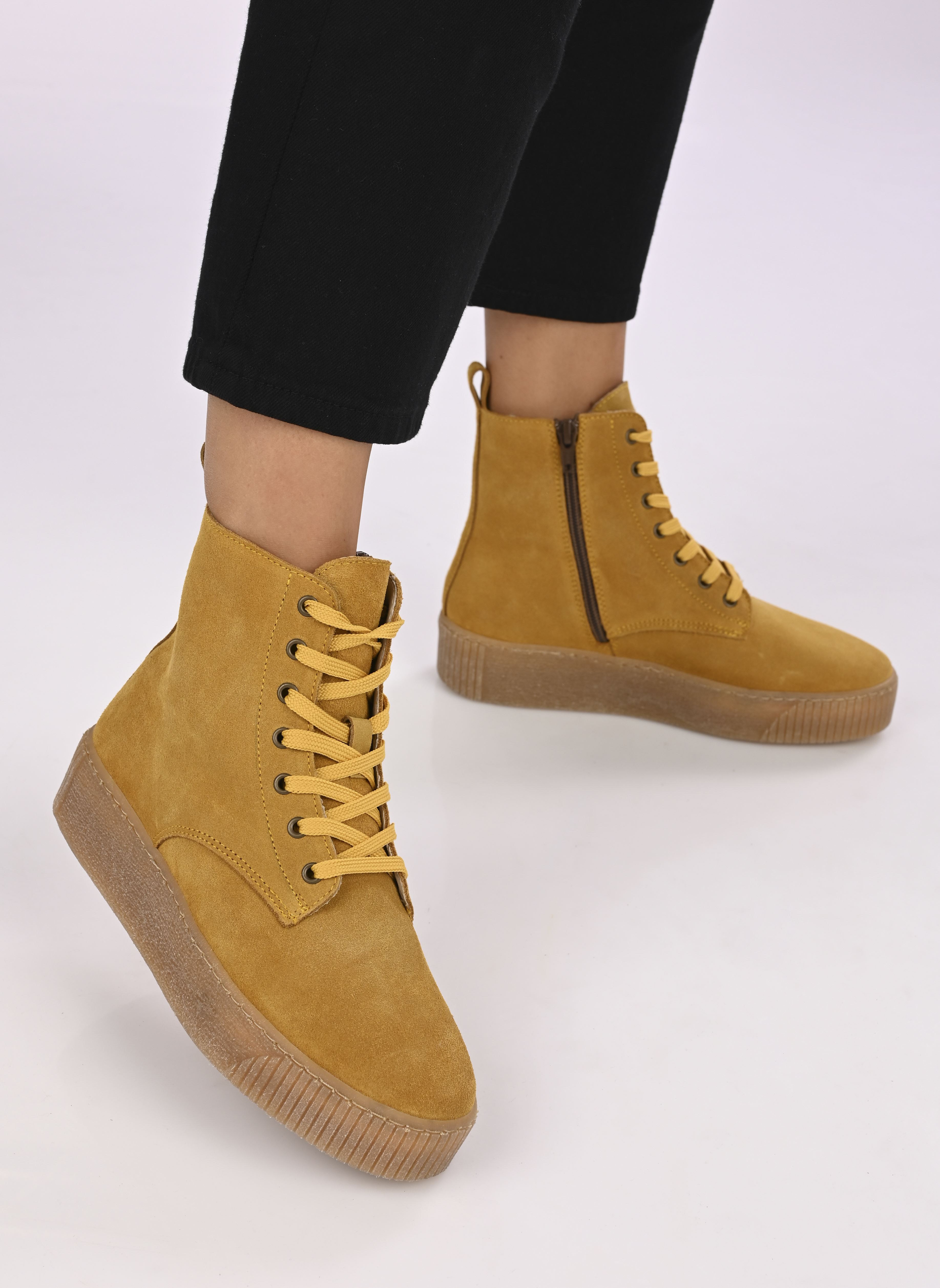 Hoge sneakers Dakota dames geel Arima pour Elle Hoge sneakers Dakota dames geel VELOURS SAFRAN