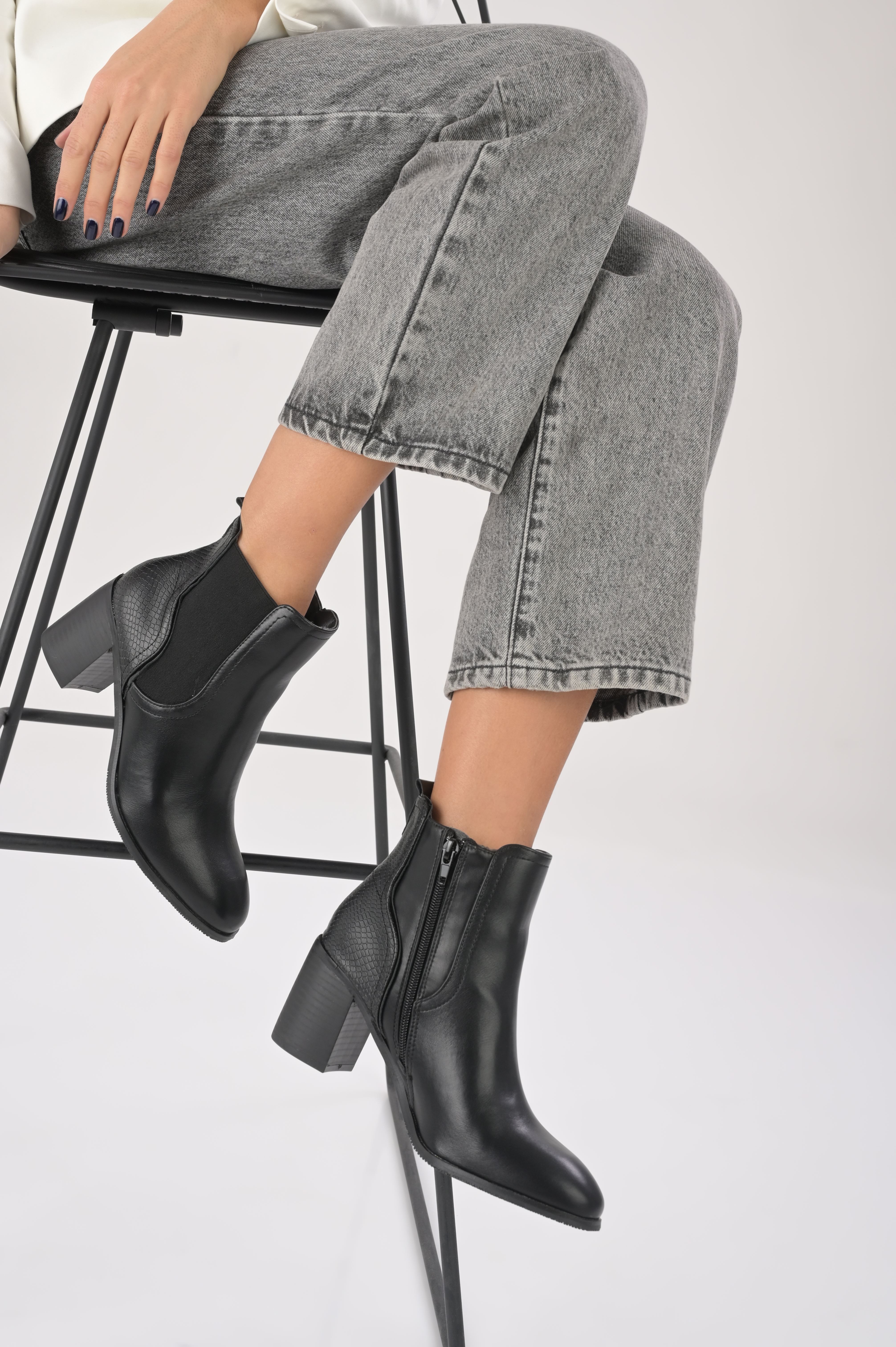 Niedrige Ankle Boots QL4723_NOIR damen schwarz Divine Factory Niedrige Ankle Boots QL4723_NOIR damen schwarz Noir2