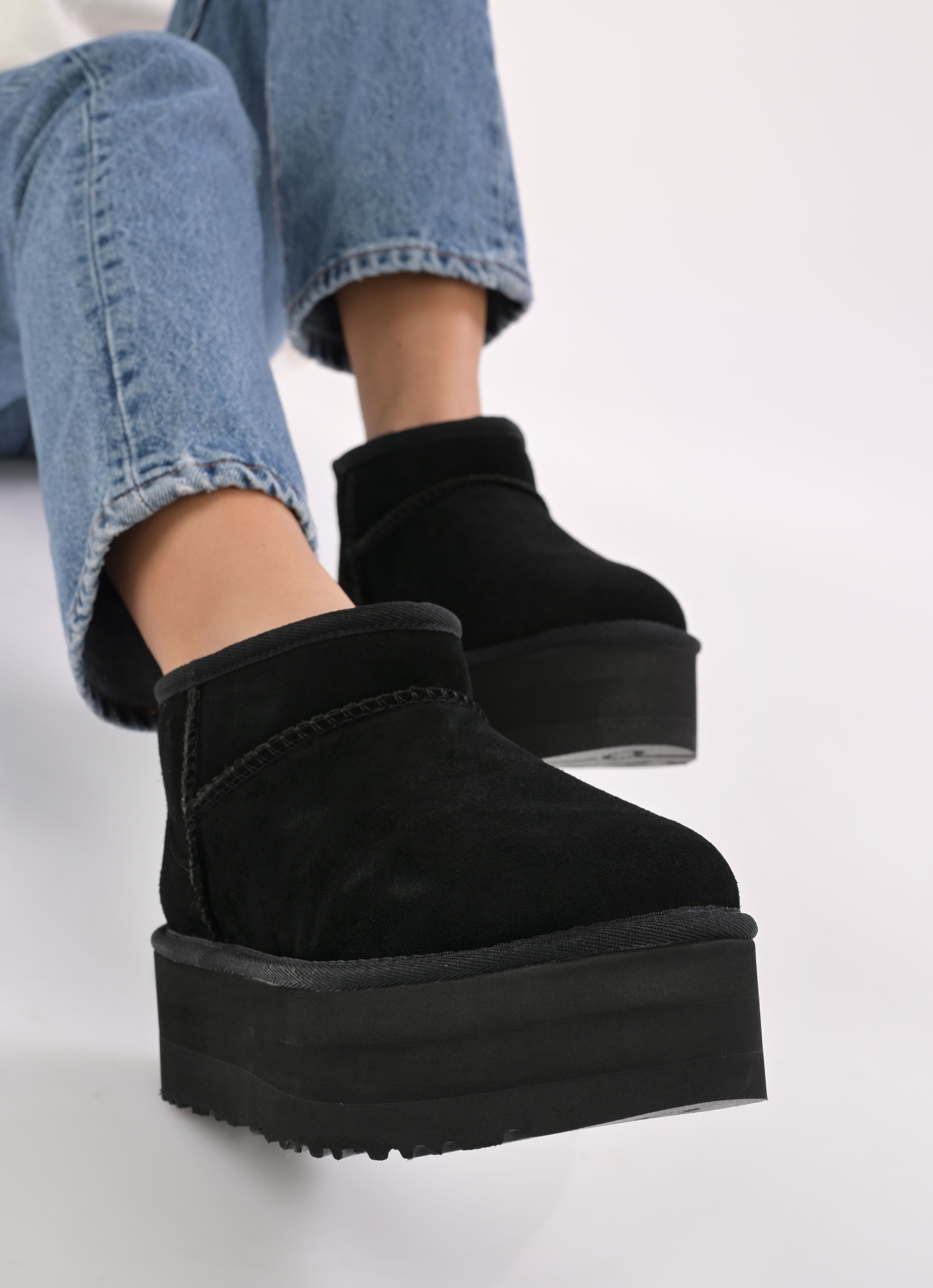 Bottines fourrées W Classic Ultra Mini Platform femme noir UGG Bottines fourrées W Classic Ultra Mini Platform femme noir BLACK
