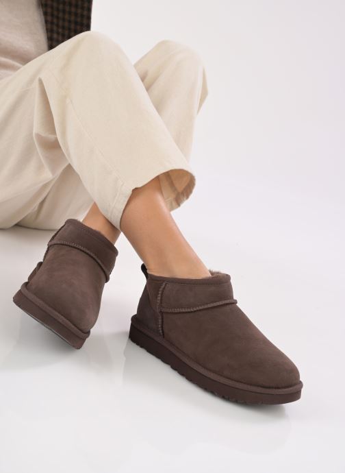 UGG Bottines - W CLASSIC ULTRA MINI (Marron) - Bottines et boots chez Sarenza (601055) ugg femme mini marron