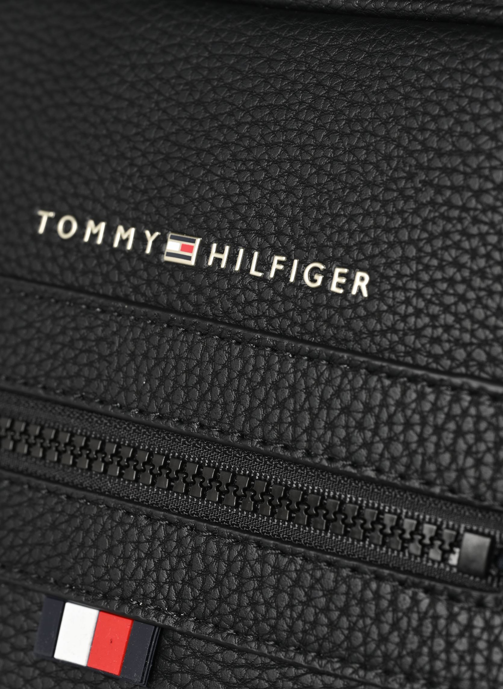Umhängetaschen ESSENTIAL PU MINI REPORTER - NOS herren schwarz Tommy Hilfiger Umhängetaschen ESSENTIAL PU MINI REPORTER - NOS herren schwarz BLACK