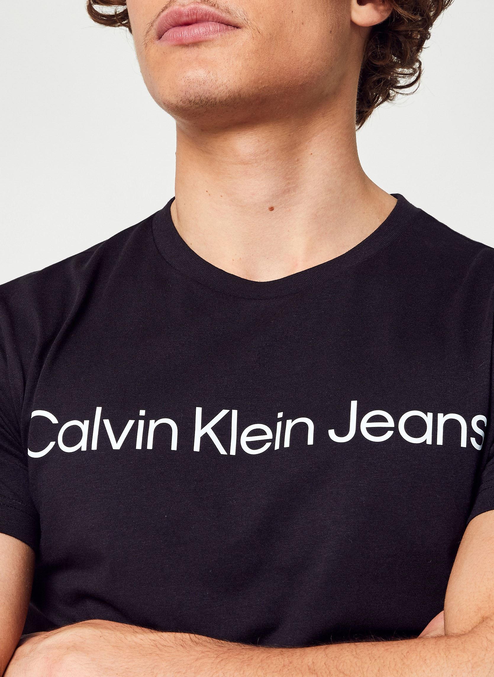 Tee-shirts Core Institutional Logo Slim Tee homme noir Calvin Klein Jeans Tee-shirts Core Institutional Logo Slim Tee homme noir CK BLACK