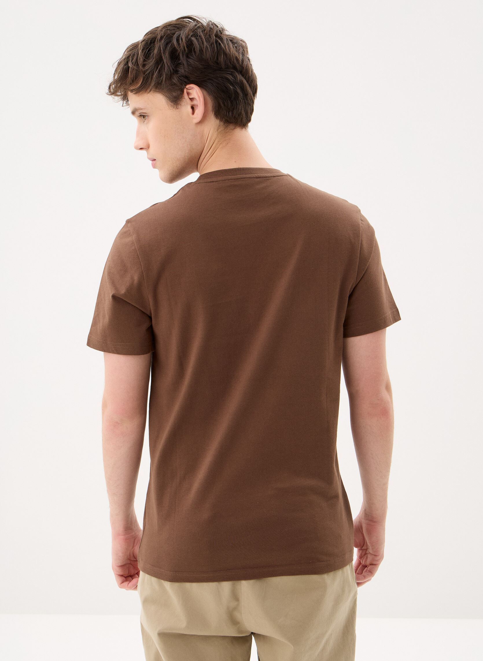 Tee-shirts Plain Tshirt homme marron Lyle & Scott Tee-shirts Plain Tshirt homme marron BOTTLE BROWN