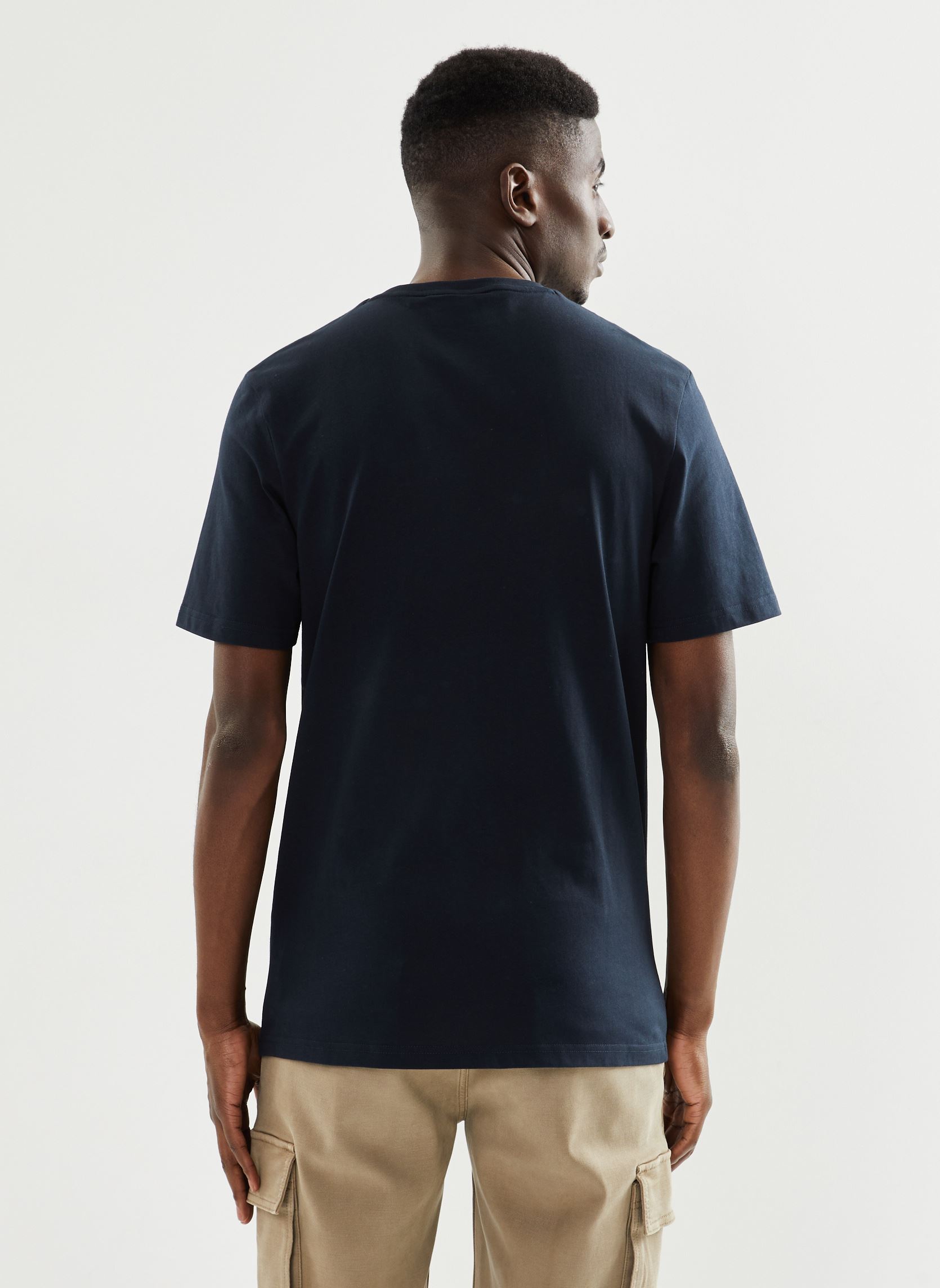 Tee-shirts Contrast Pocket T-Shirt homme multicolore Lyle & Scott Tee-shirts Contrast Pocket T-Shirt homme multicolore W846 DARK NAVY/ COVE