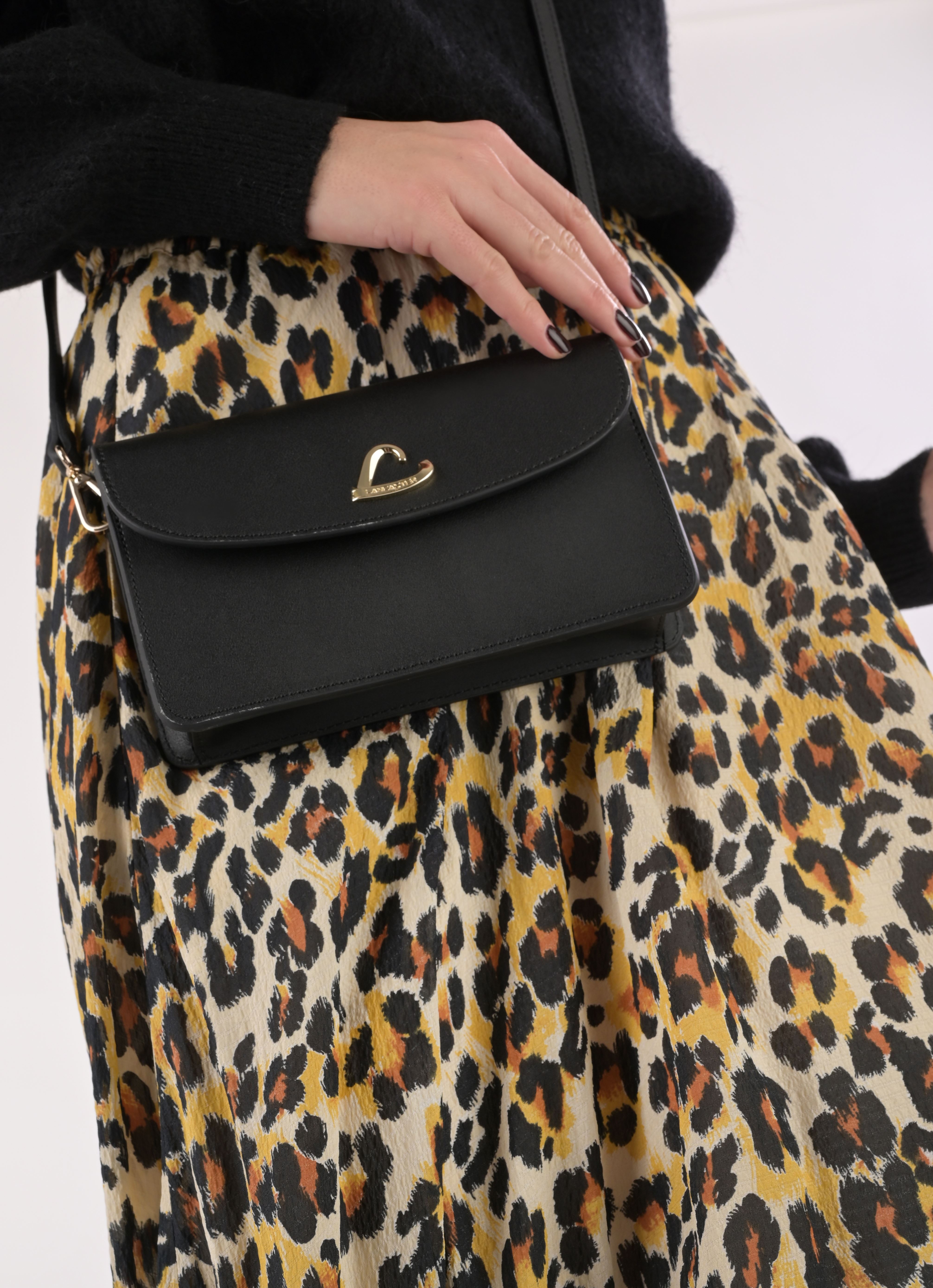 Umhängetaschen Pochette A rabat aimanté S City Philos damen schwarz Lancaster Umhängetaschen Pochette A rabat aimanté S City Philos damen schwarz NOIR