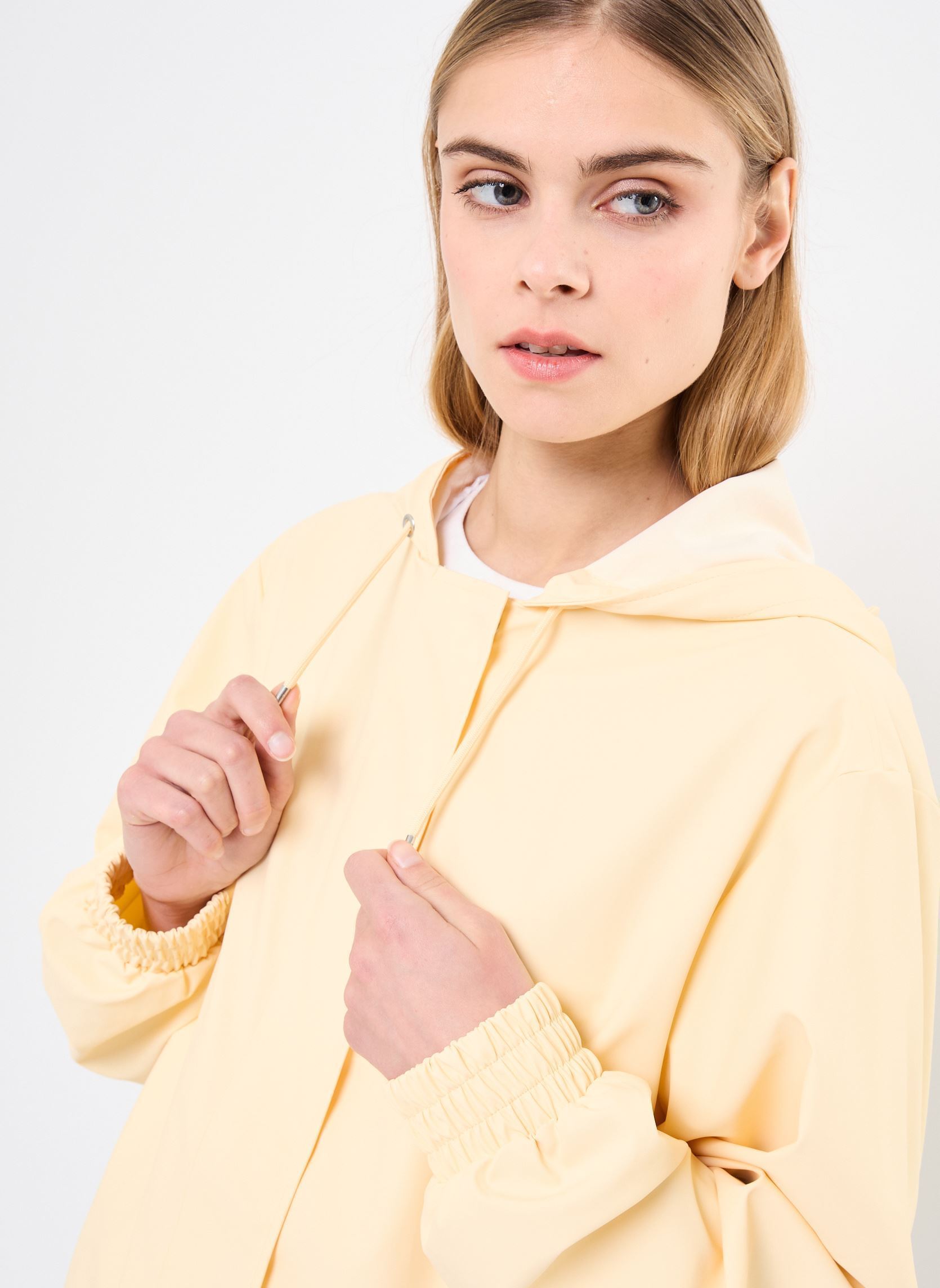 Regenjassen String W Jacket W3 dames wit Rains Regenjassen String W Jacket W3 dames wit GLEAM