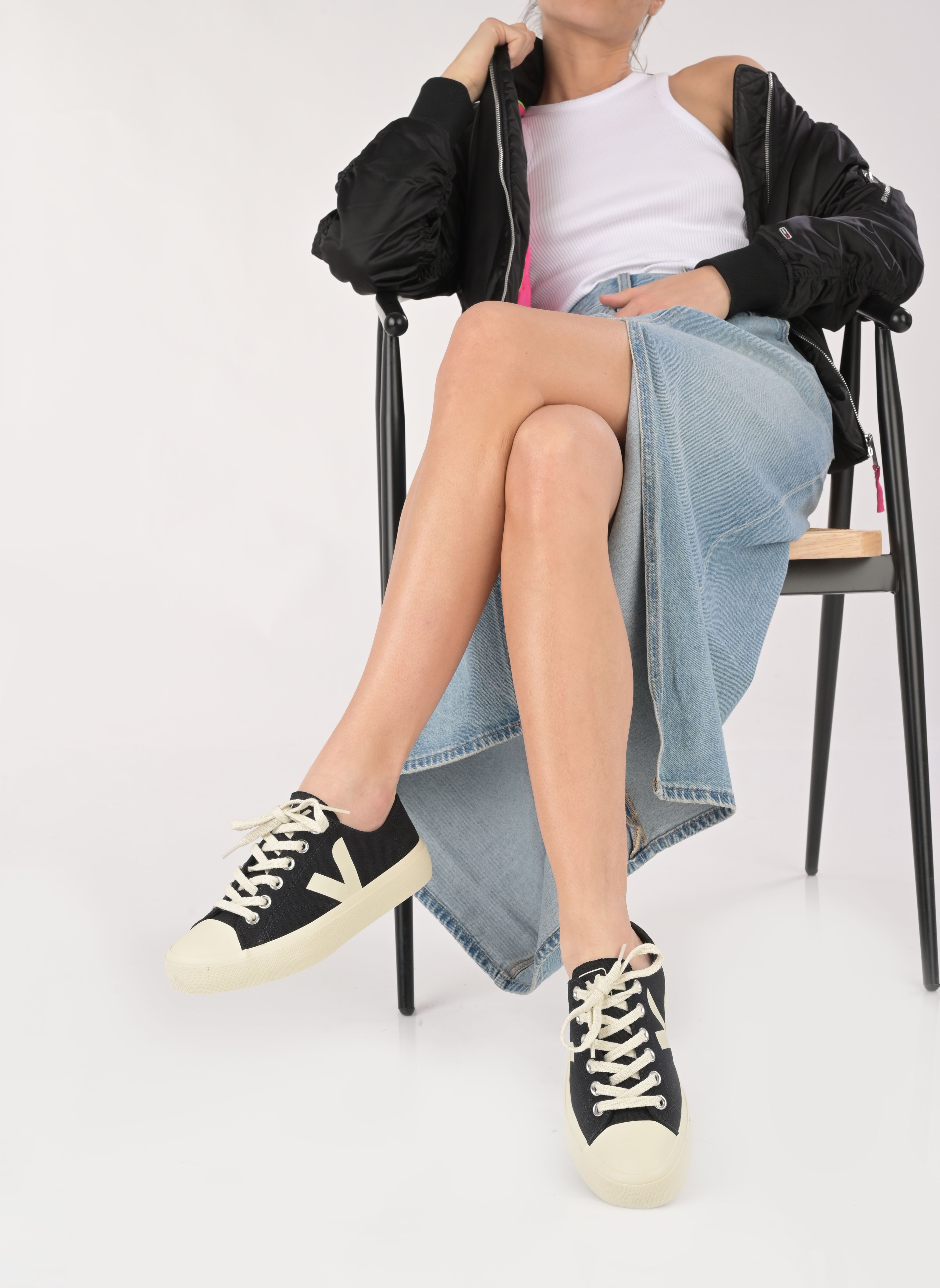Baskets toile Wata II Low femme noir Veja Baskets toile Wata II Low femme noir BLACK_PIERRE